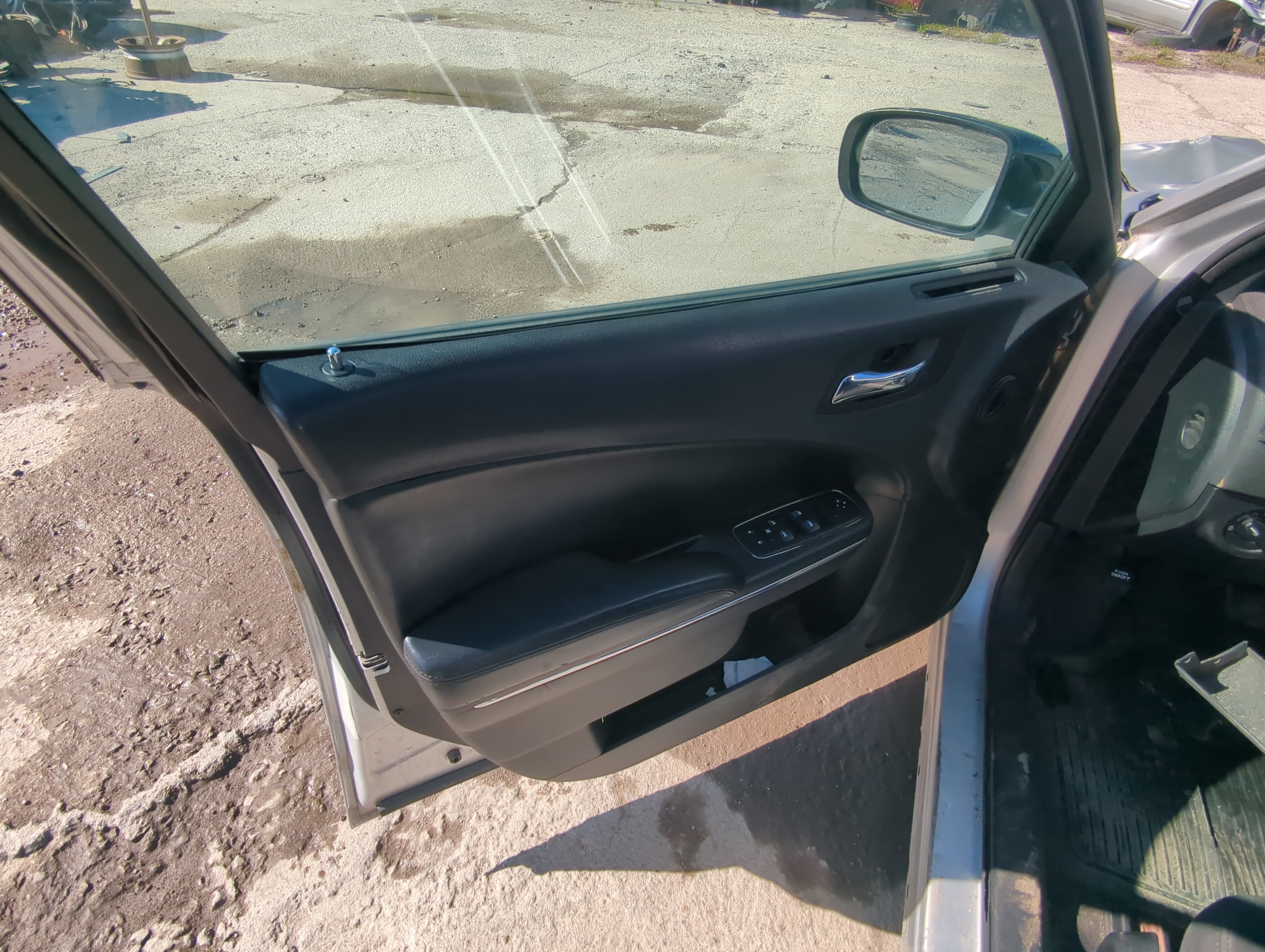 Picture of 2014 Dodge Charger Front Left Driver Interior Door Panel Trim 886449