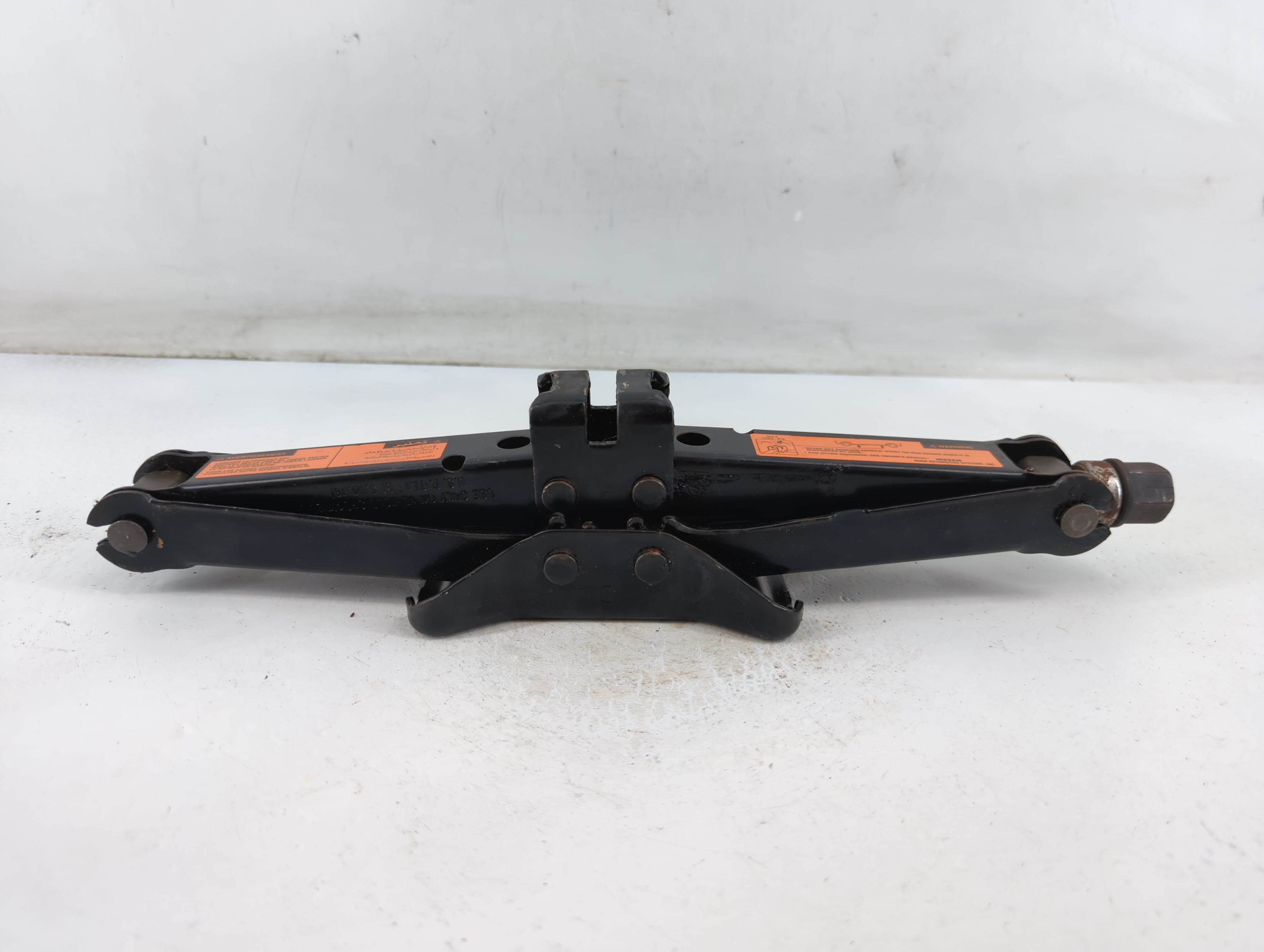 2006 Nissan Altima Spare Scissor Car Jack 886747 - Oemusedautoparts1.com
