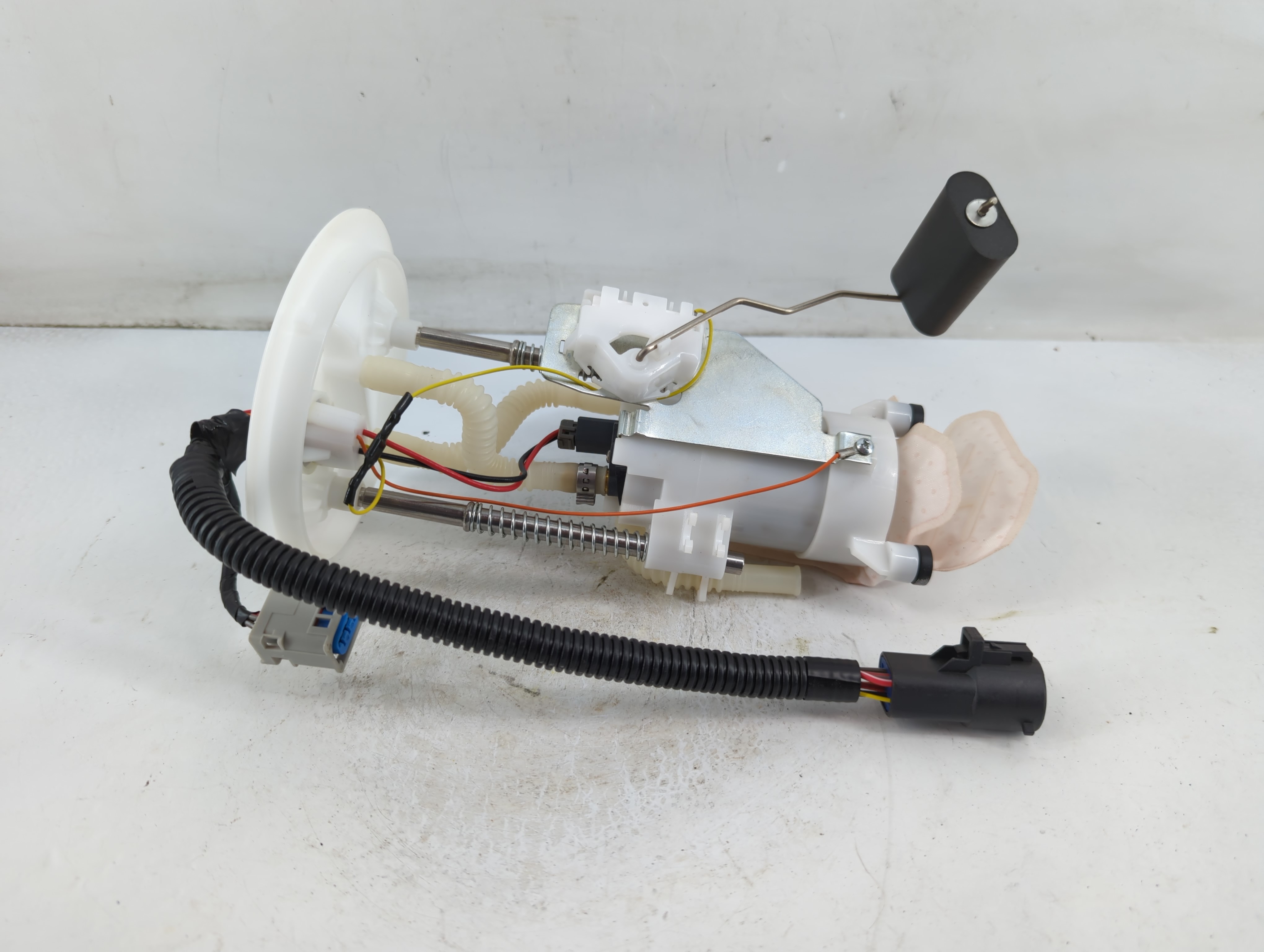 2003-2003 Ford Explorer Electrical Gas Fuel Pump Assembly 886752 - Oemusedautoparts1.com