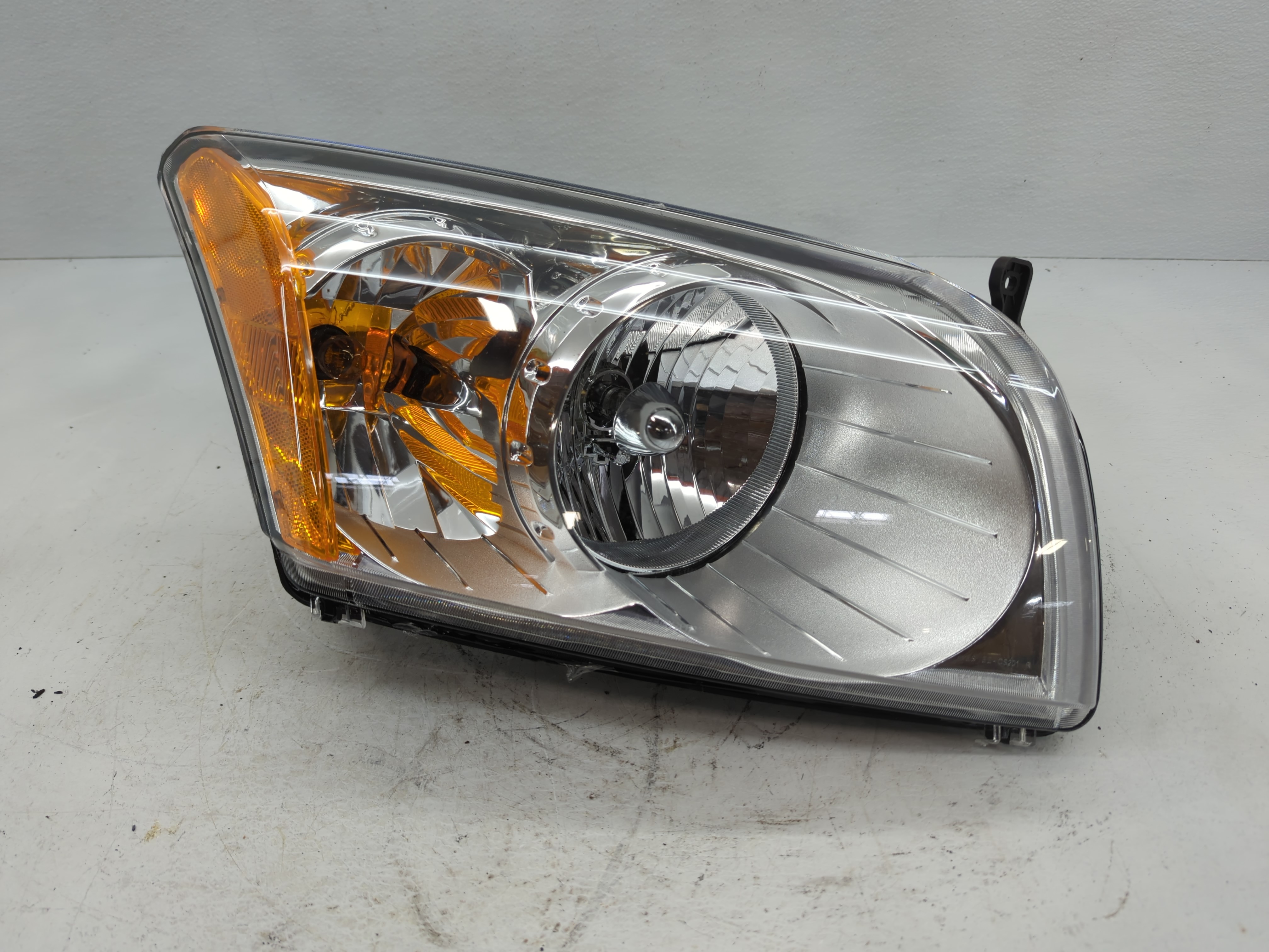 Picture of 2007-2012 Dodge Caliber Passenger Right Oem Head Light Headlight Lamp 886807