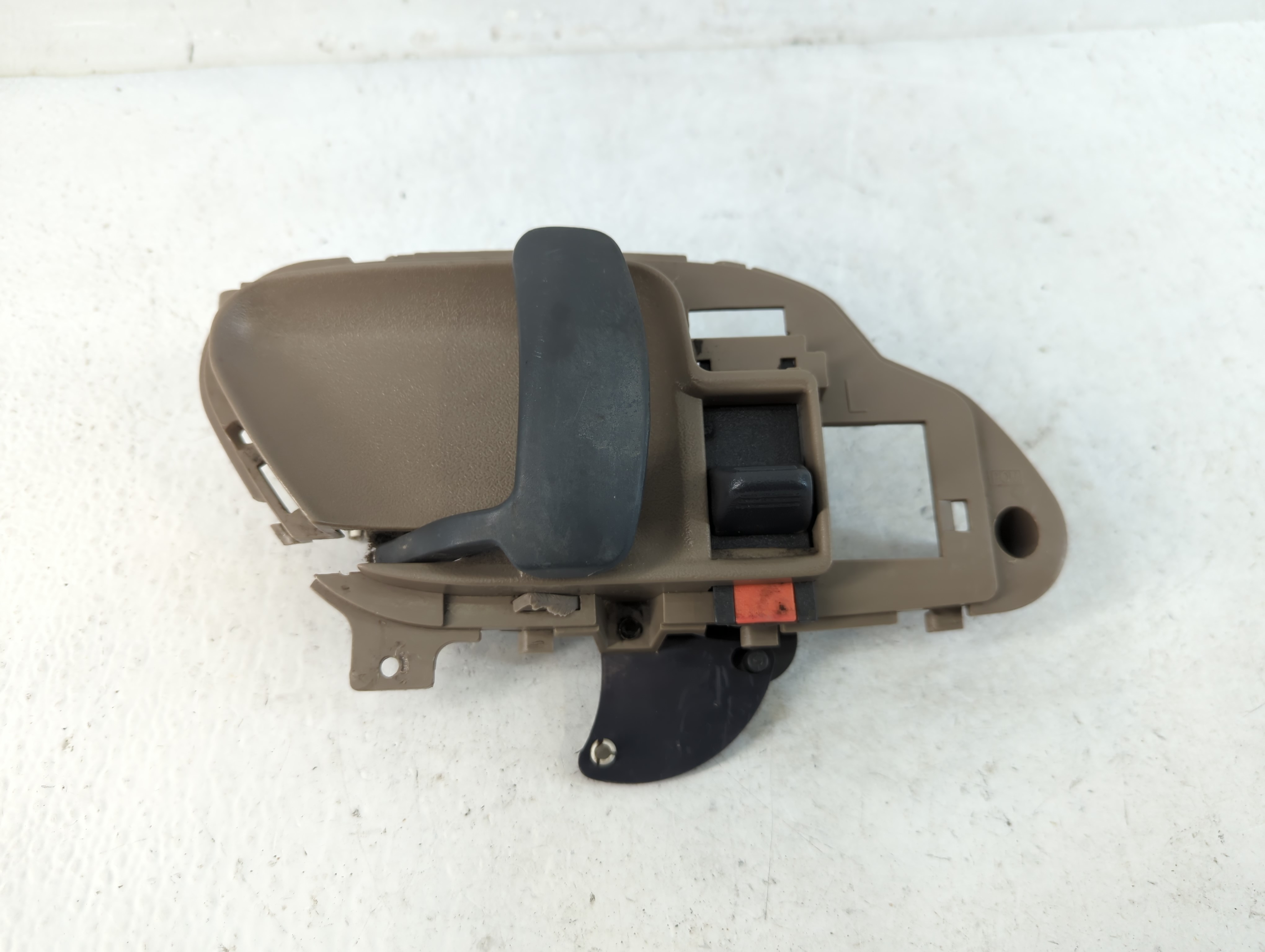 1998 Chevrolet 1500 Drivers Side Inside Front Door Handle Oem 886810 - Oemusedautoparts1.com