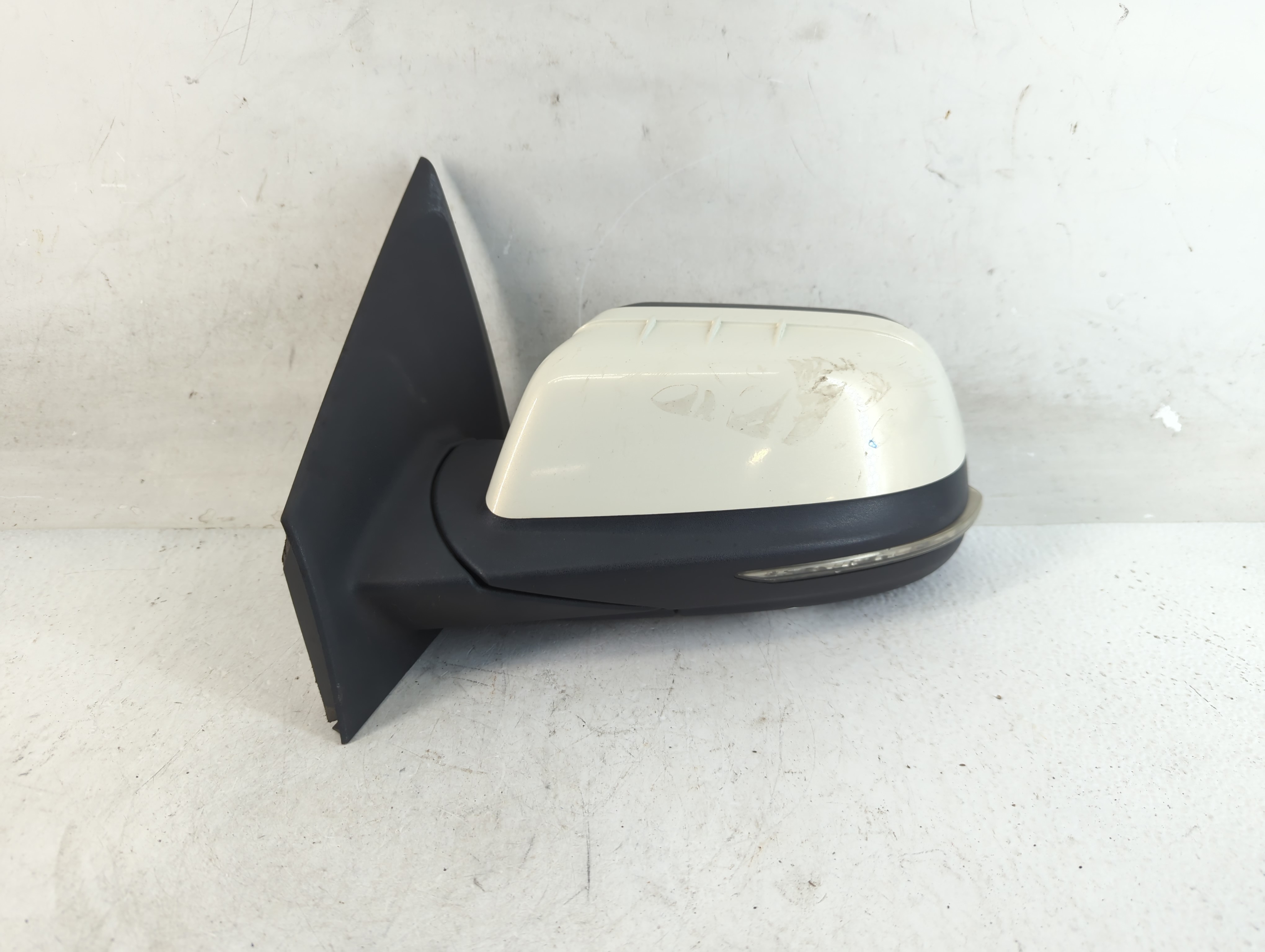 2012-2015 Lincoln Mkx Driver Left Side View Power Door Mirror White 886812 - Oemusedautoparts1.com