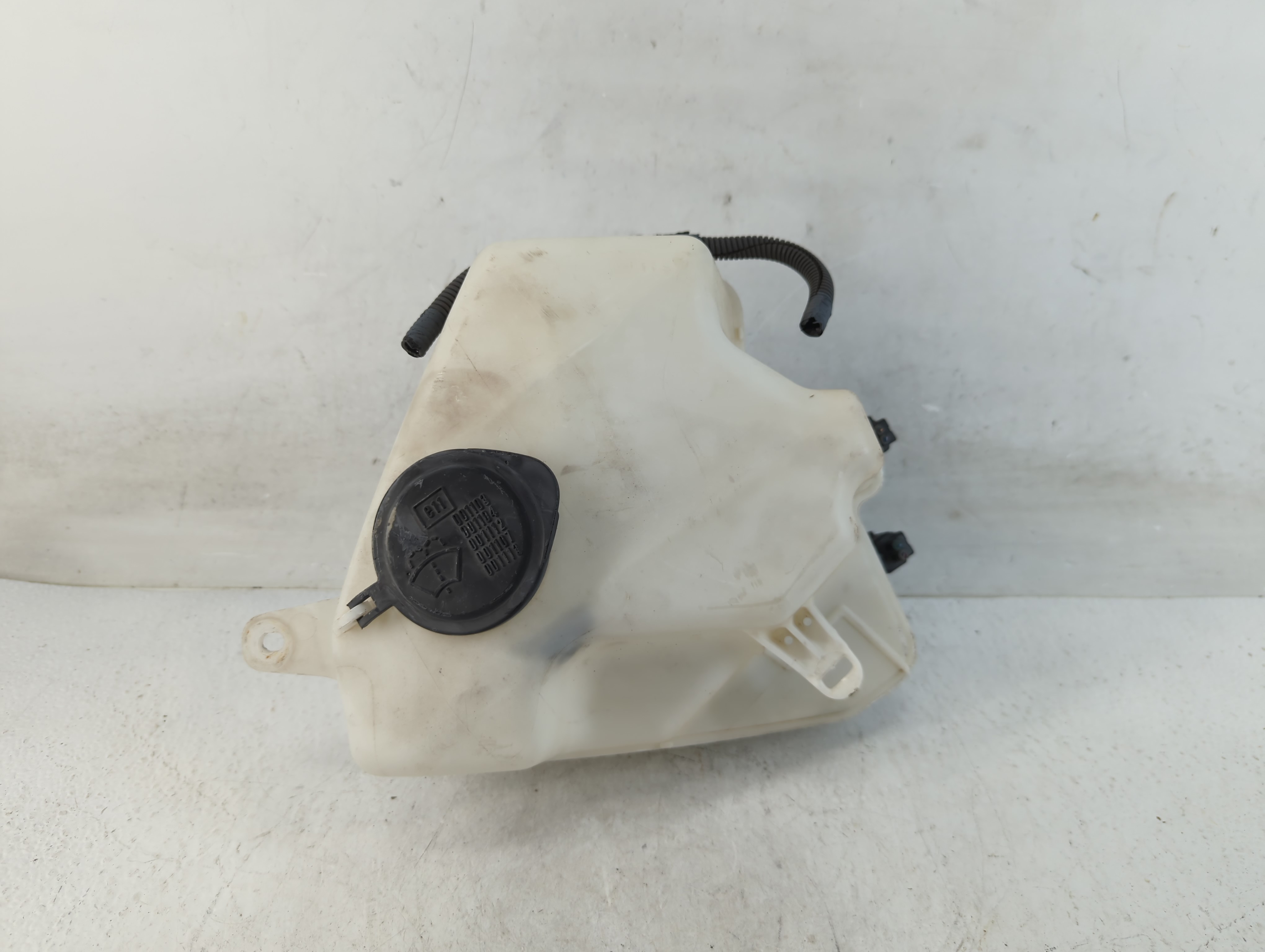 2004-2009 Toyota Prius Windshield Washer Fluid Reservoir Bottle Oem 886850 - Oemusedautoparts1.com