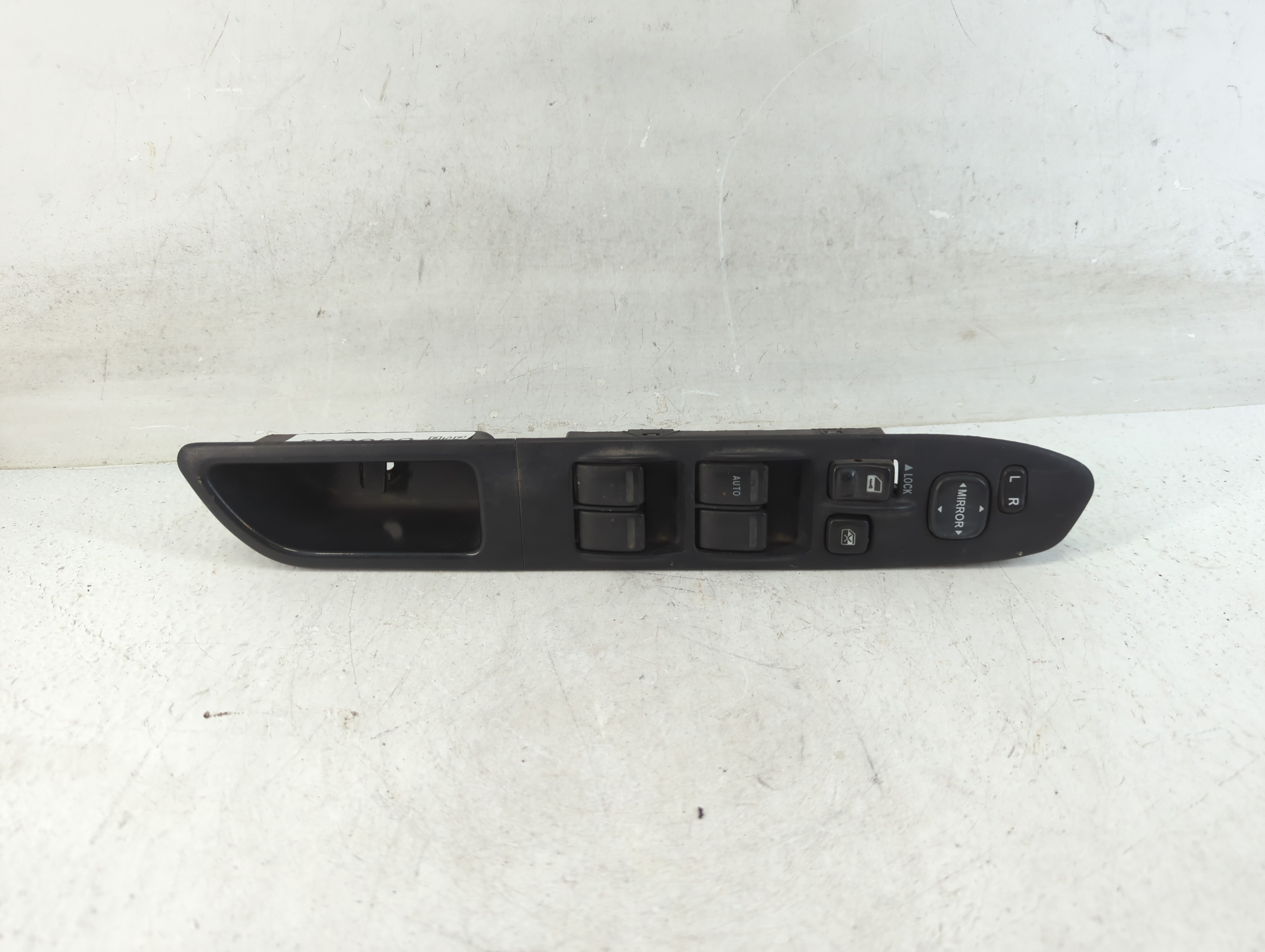 Picture of 2007 Subaru Forester Driver Left Door Master Power Window Switch M-230 886863