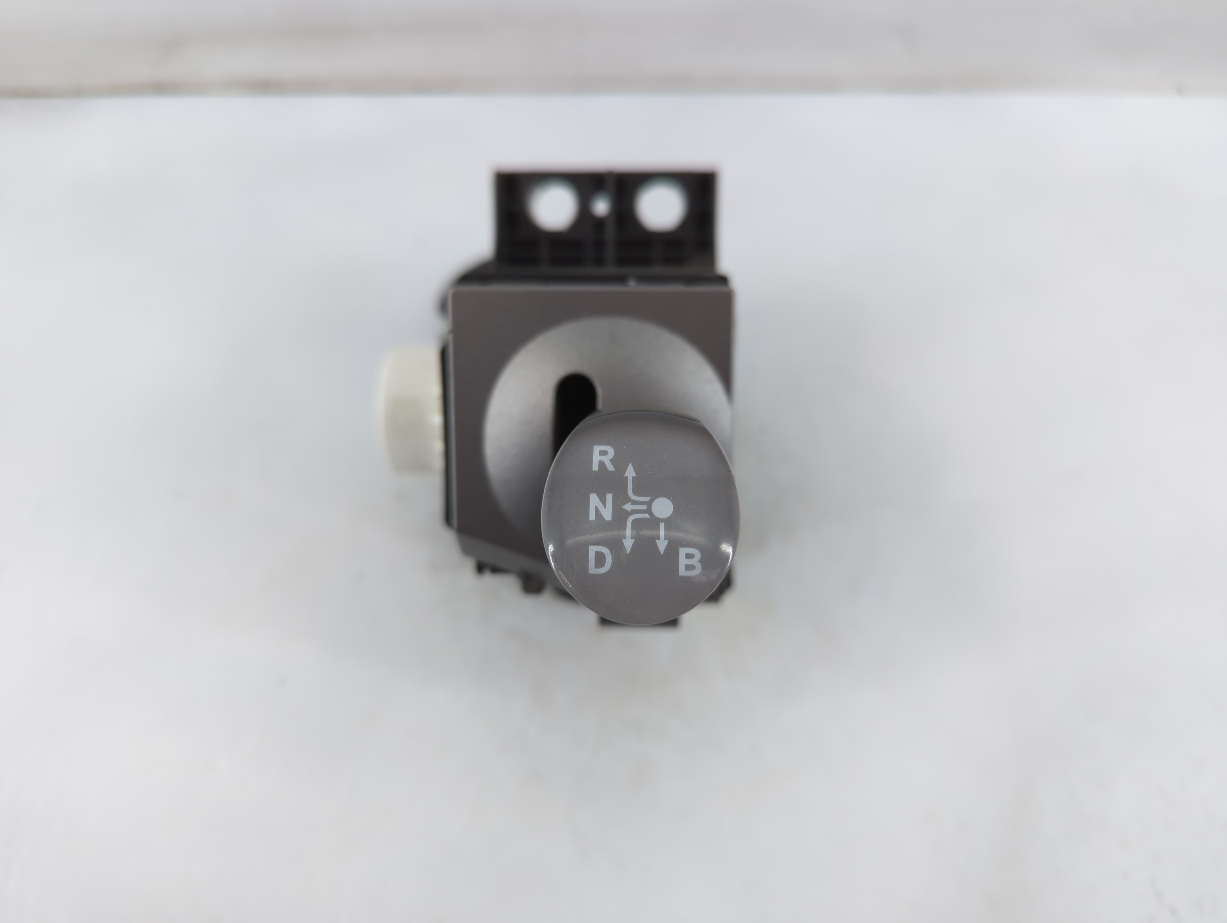 2005 Toyota Prius Plug-in SHIFTER 886881 - Oemusedautoparts1.com