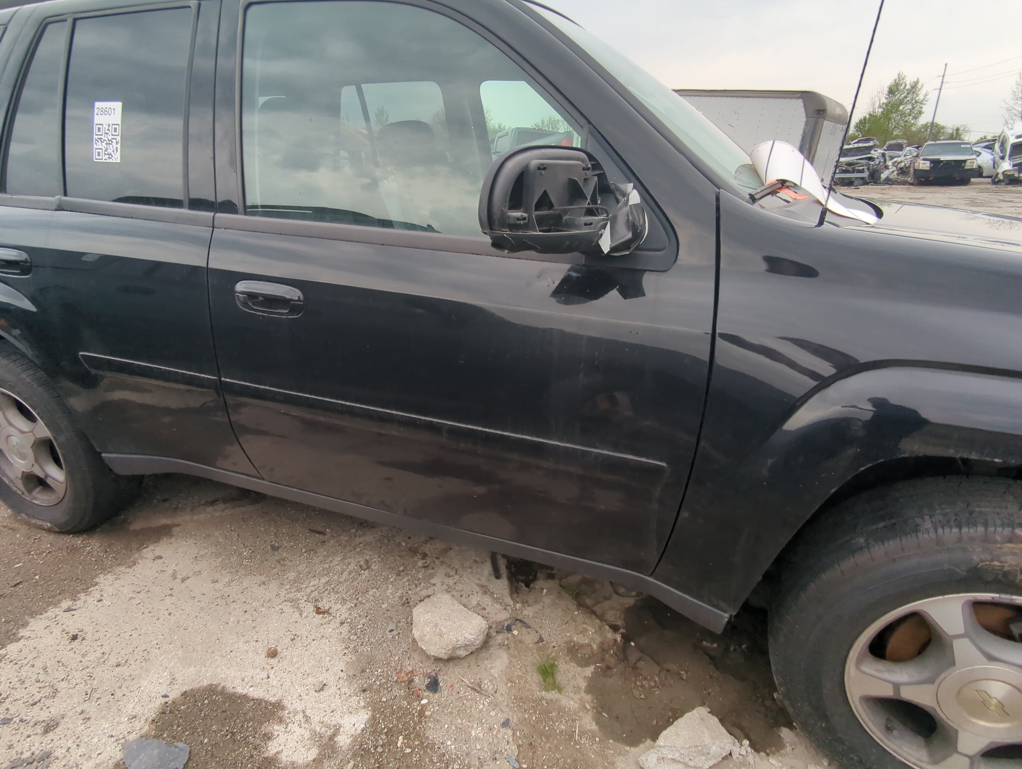 Picture of 2004-2009 Chevrolet Trailblazer Passenger Front Door Oem 886964