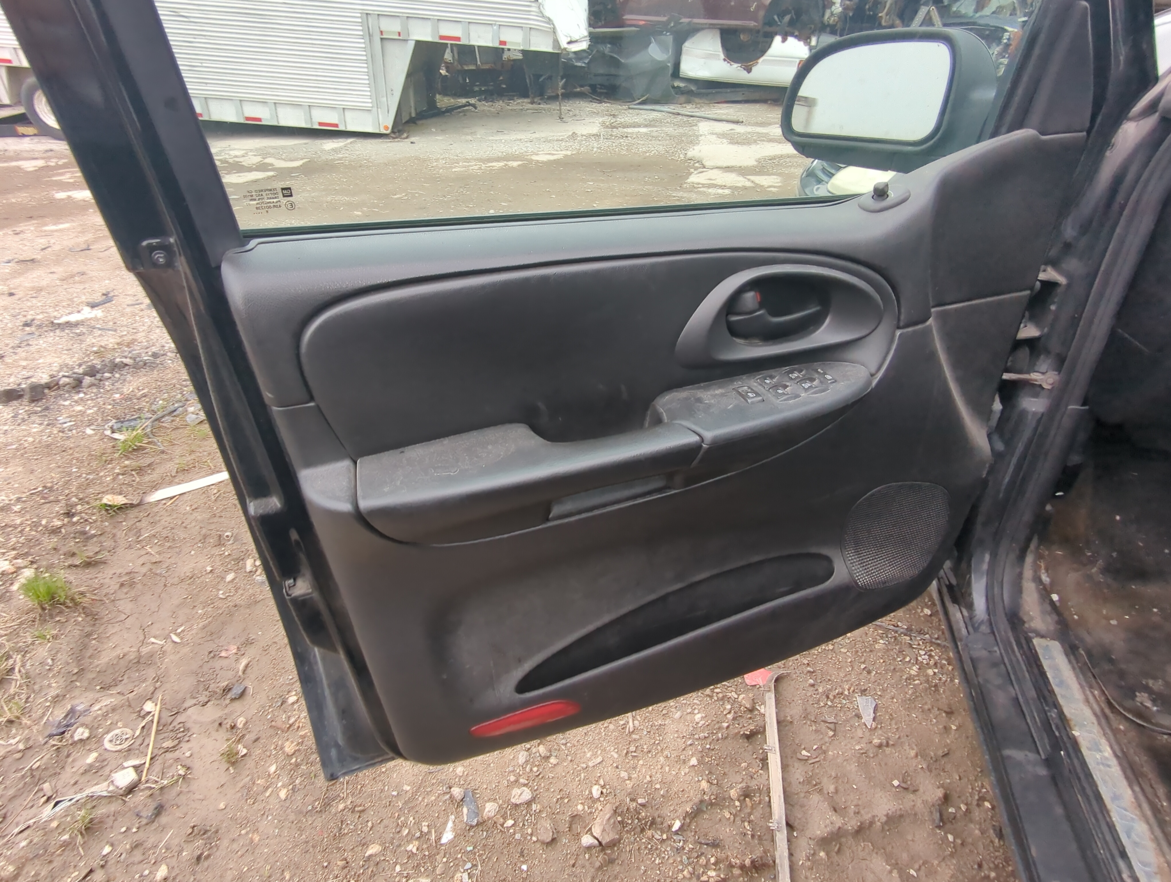 2009 Chevrolet Trailblazer Front Left Driver Interior Door Panel Trim 887038 - Oemusedautoparts1.com