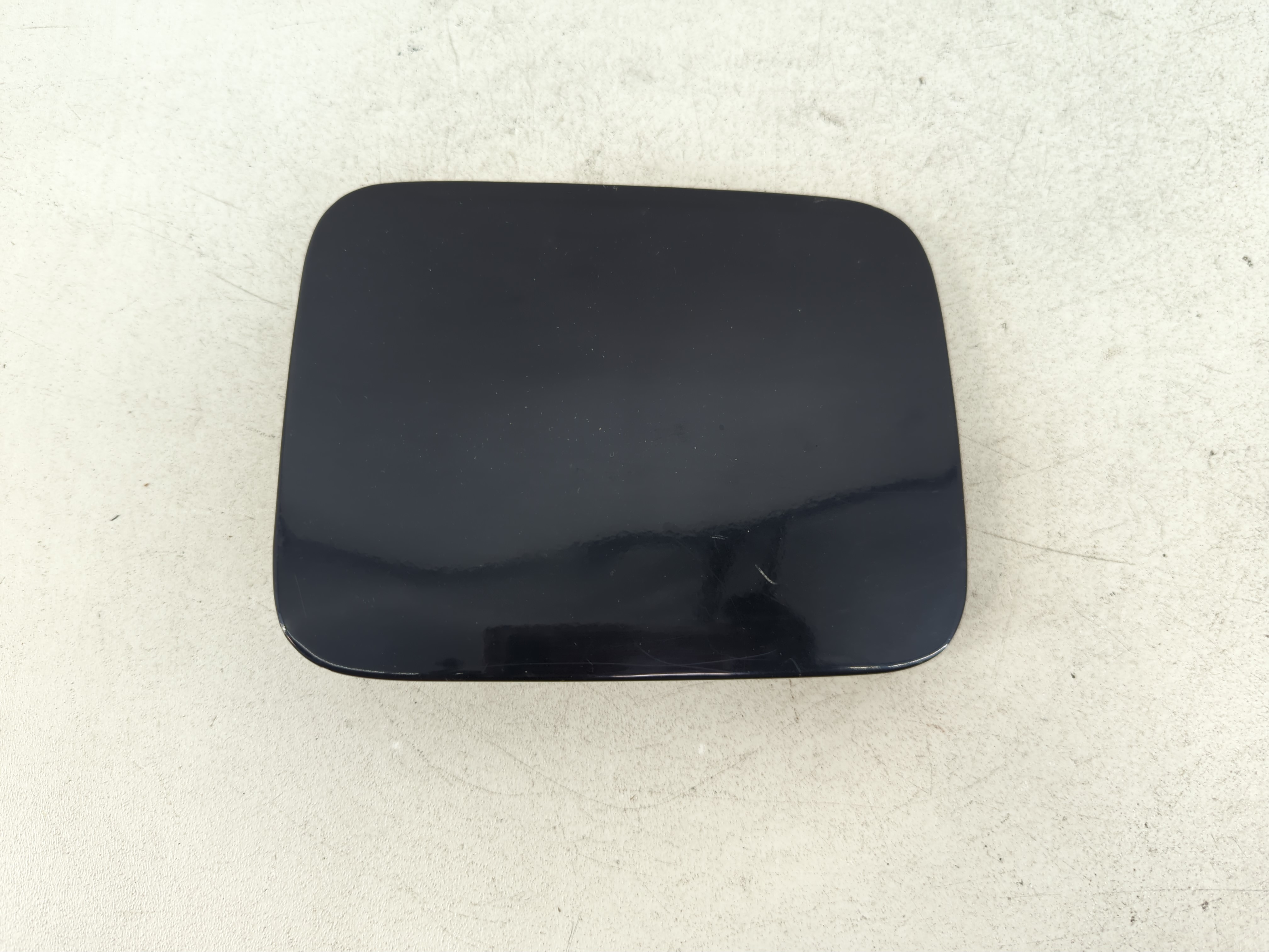 Picture of 2006 Hyundai Elantra Fuel Tank Door Lid Gas Tank Black 887446