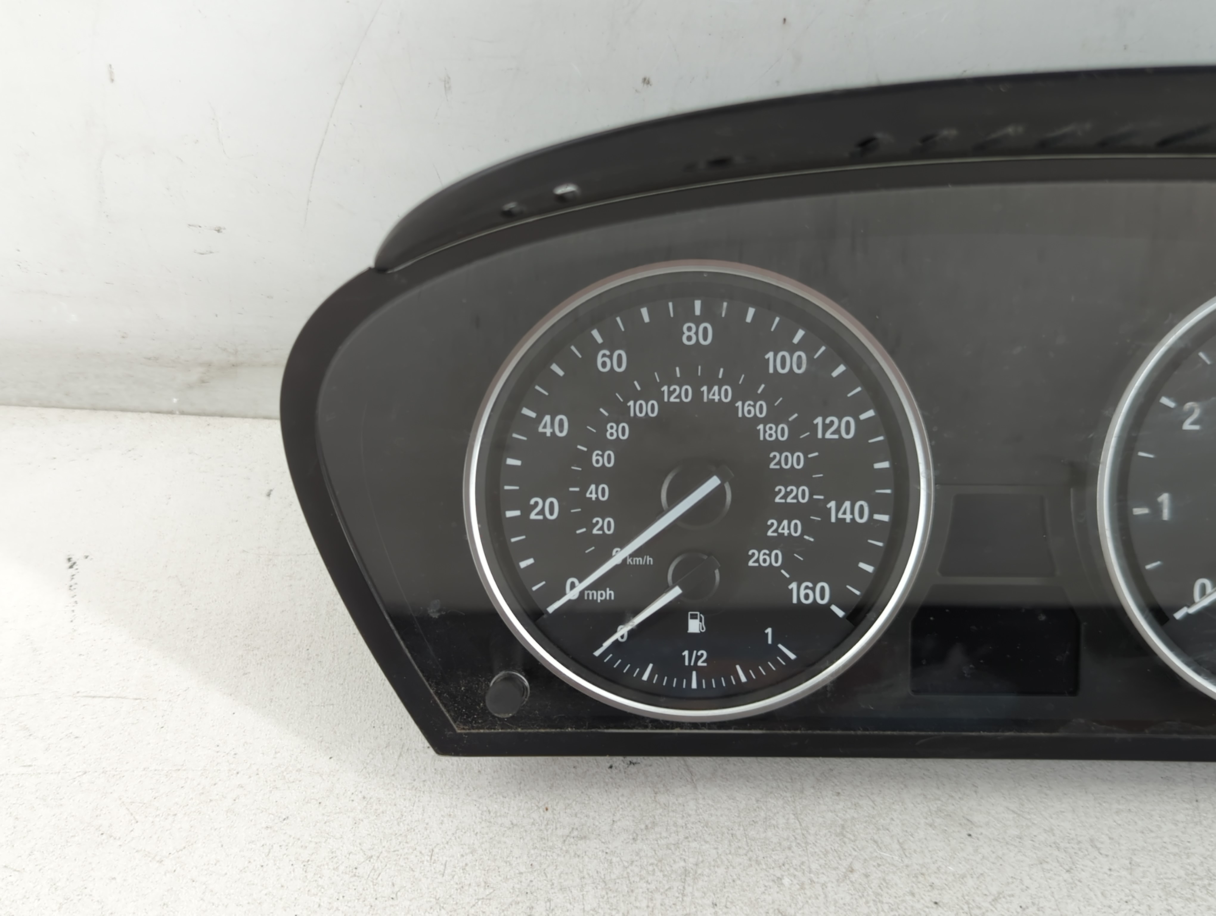 Picture of 2008-2010 Bmw 528i Speedometer Instrument Cluster Gauges 887698