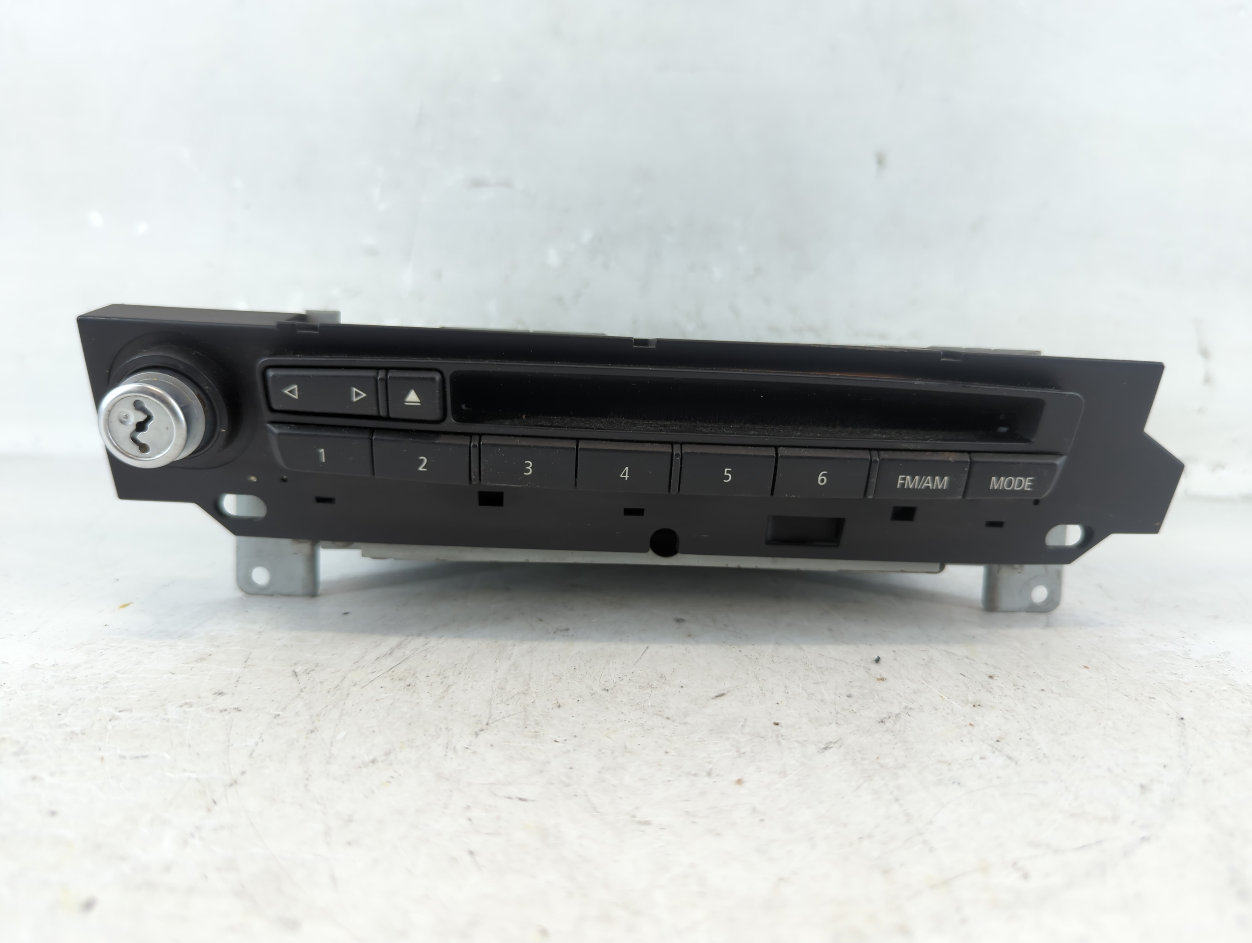 2008-2010 Bmw 528i Am Fm Cd Player Radio Receiver 887699 - Oemusedautoparts1.com