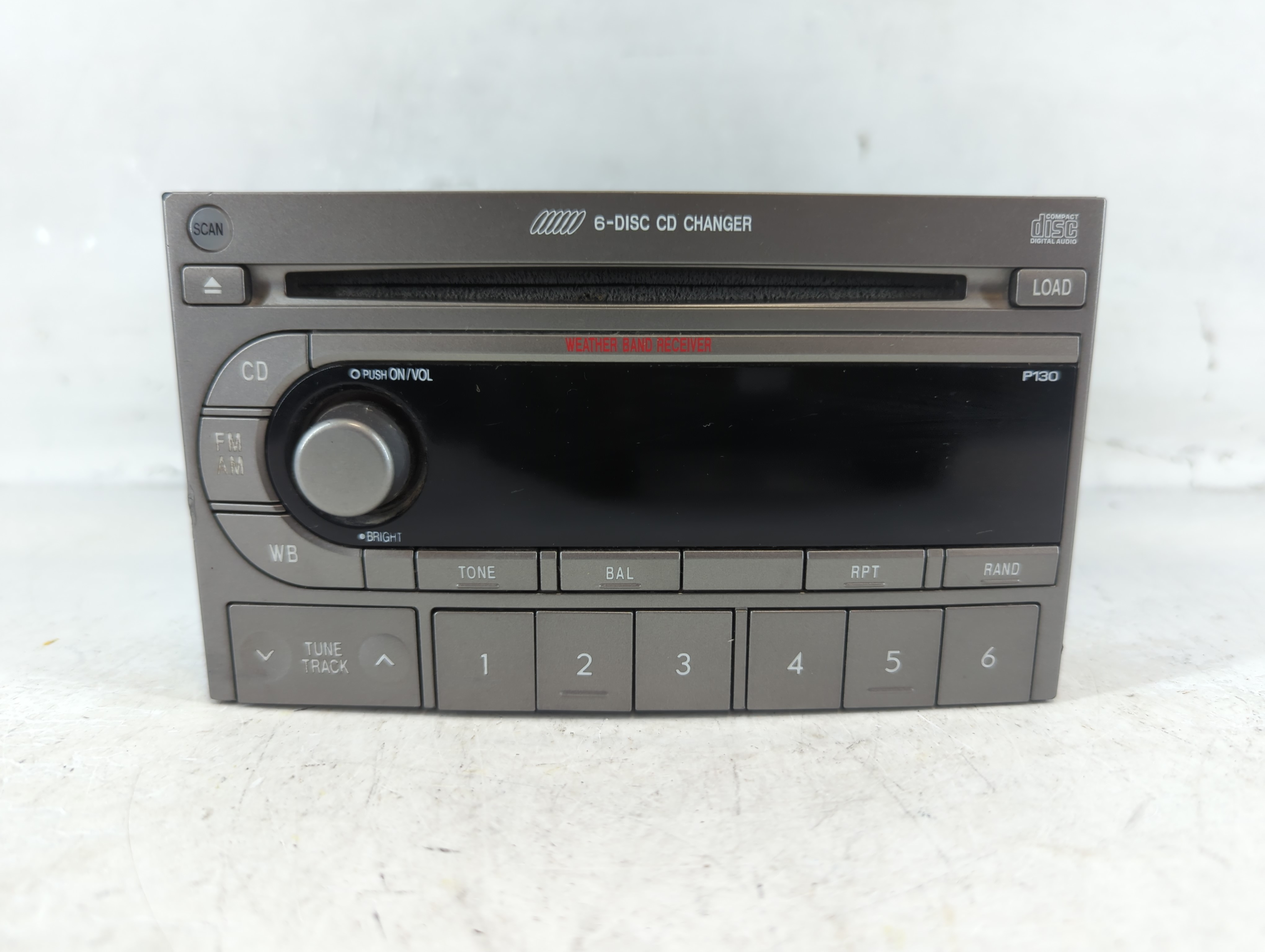 Picture of 2004 Subaru Forester Am Fm Cd Player Radio Receiver 887770
