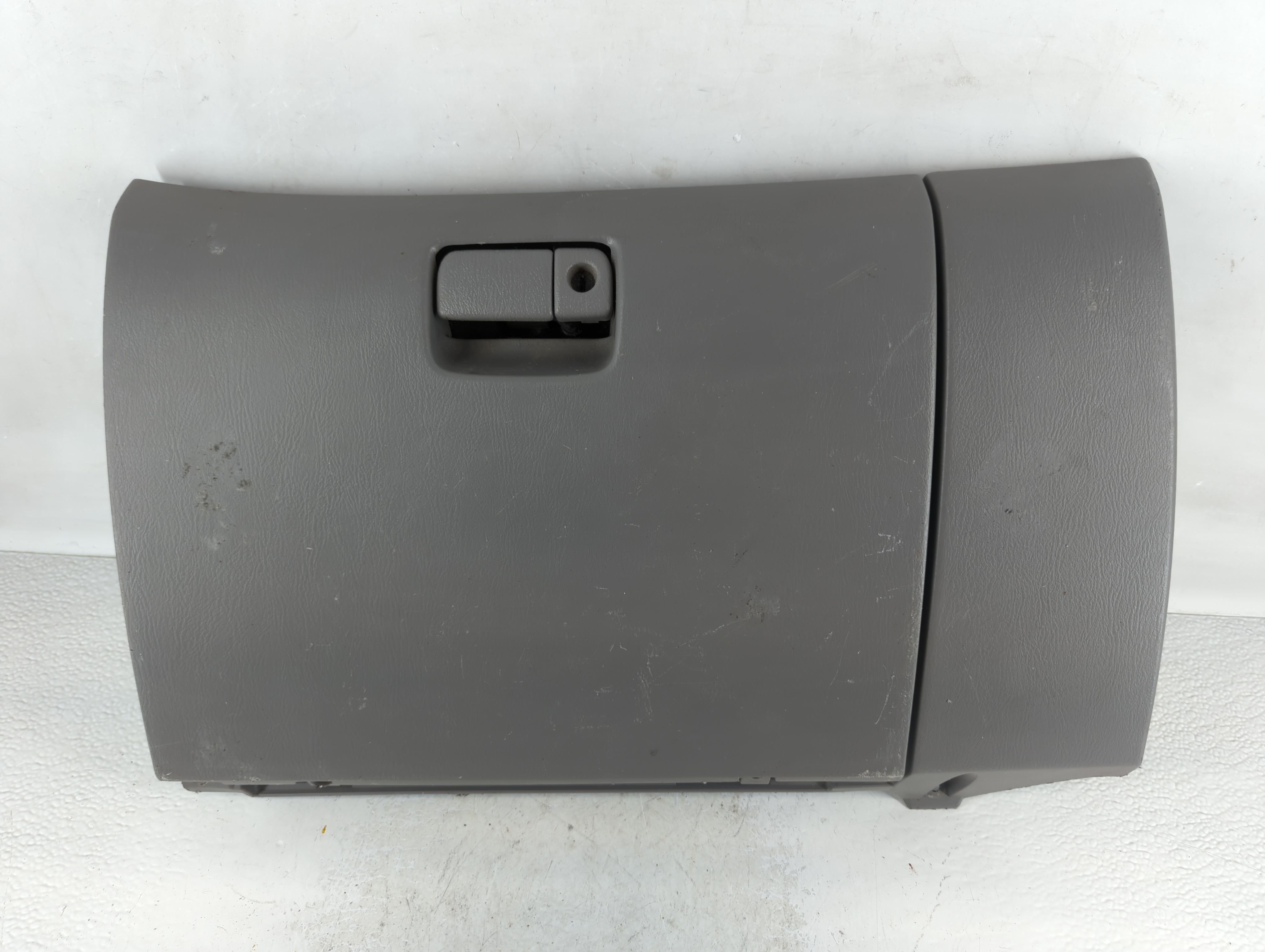 Picture of 2004 Subaru Forester Passenger Glove Box Door Storage Compartment 887805