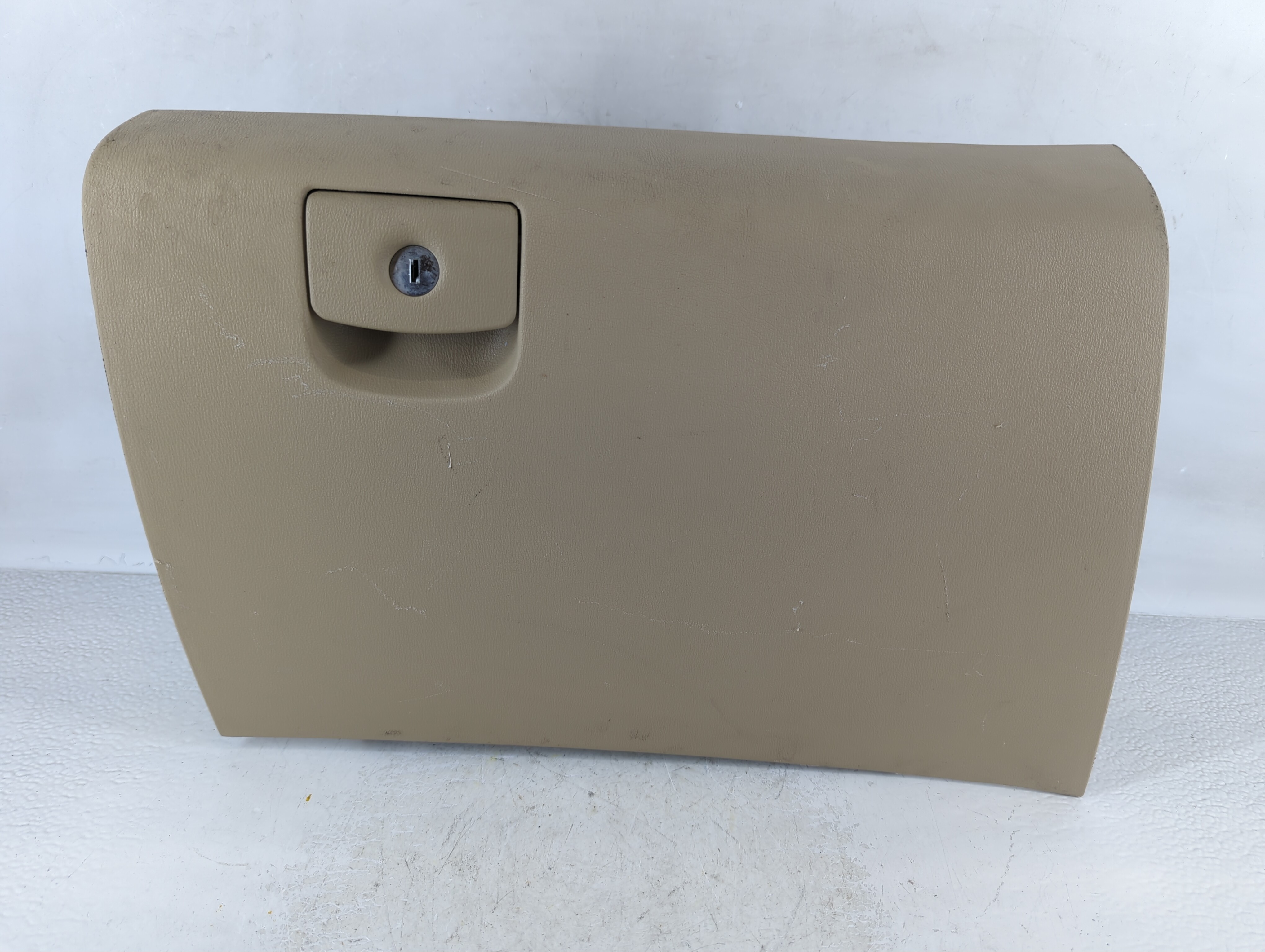 Picture of 2010 Hyundai Sonata Passenger Glove Box Door Storage Compartment 888096