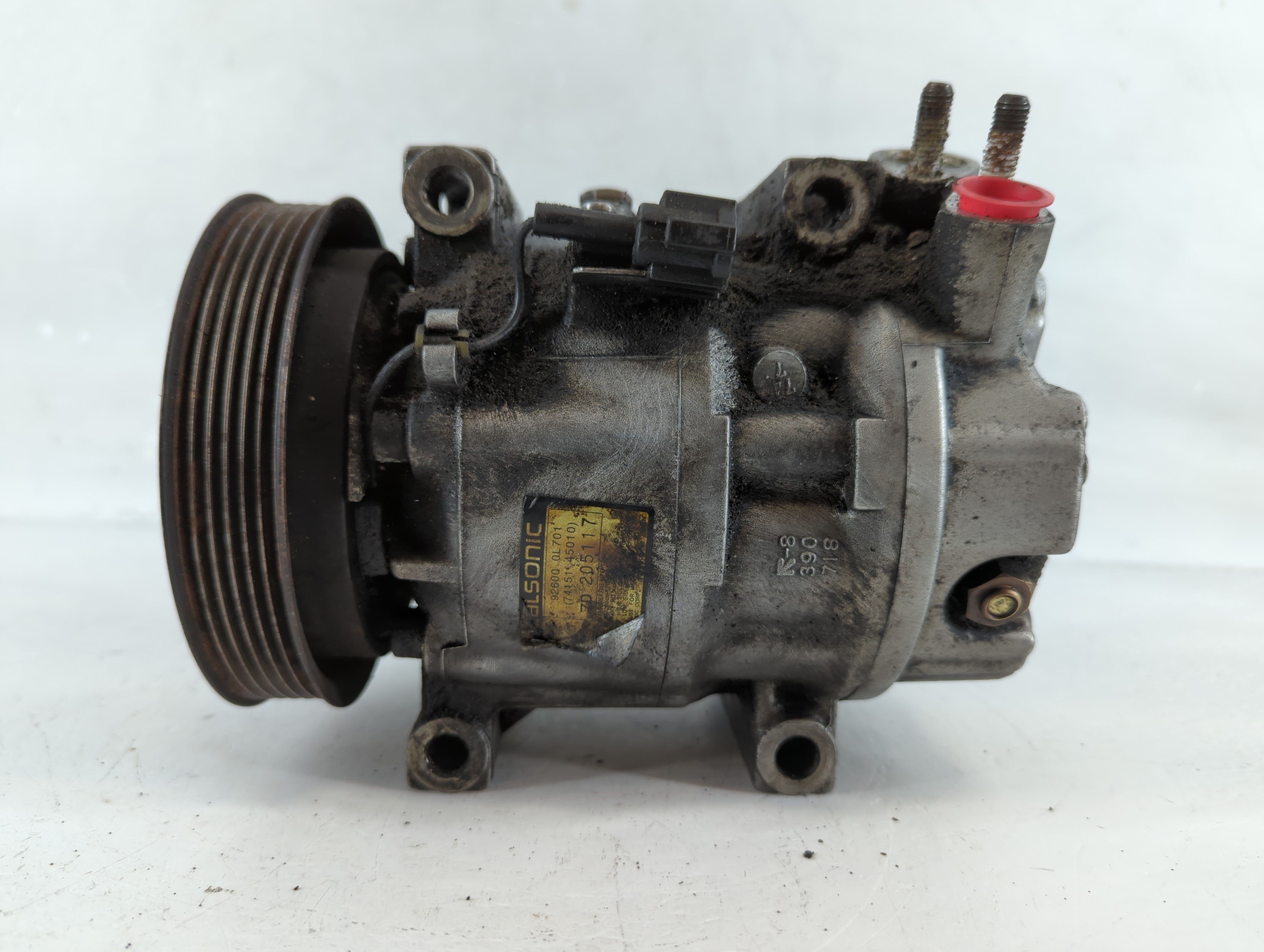 Picture of 1997-1999 Nissan Maxima Air Conditioning A/c Ac Compressor Oem 888399