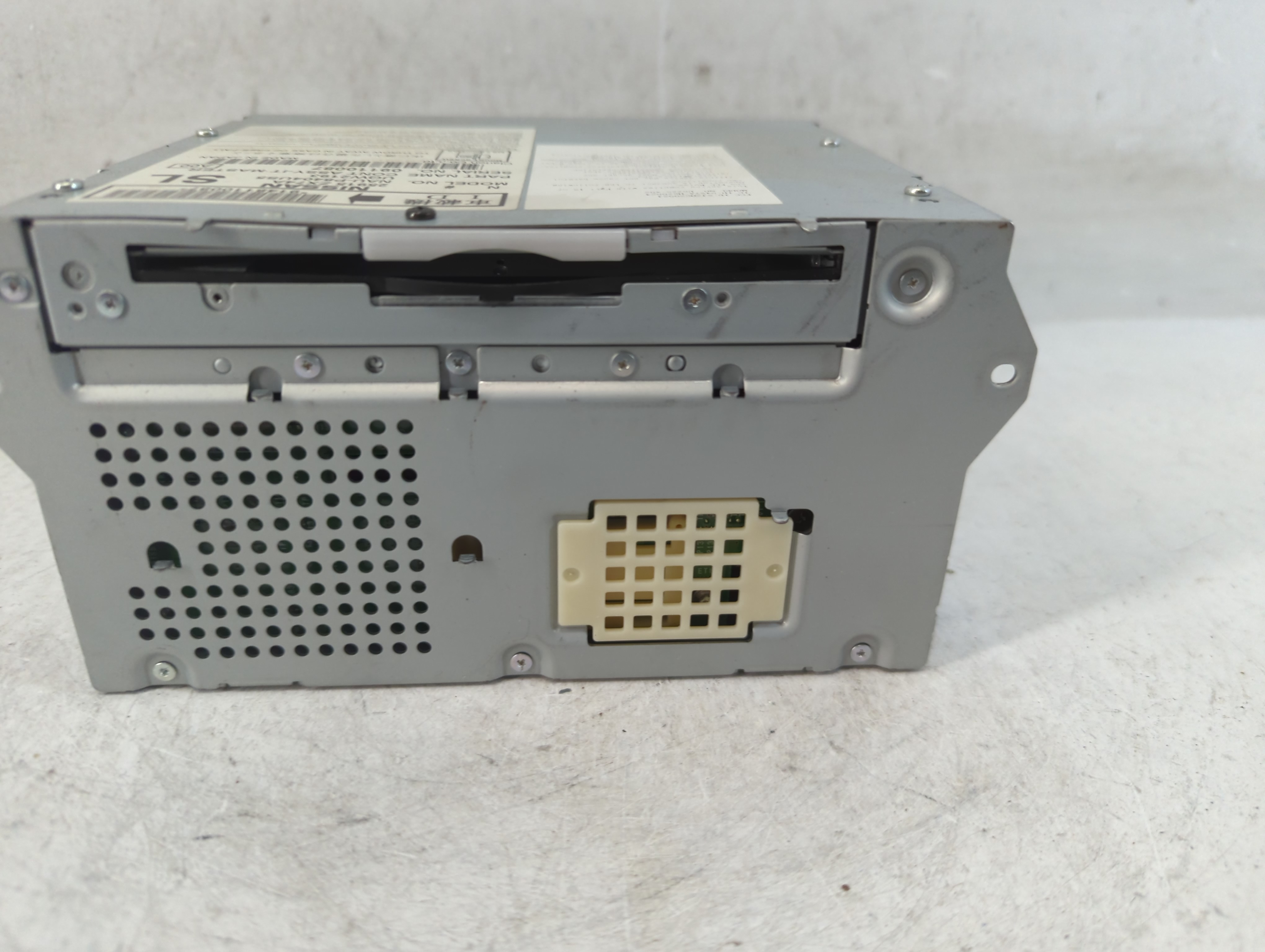 Picture of 2011-2011 Nissan Maxima Am Fm Cd Player Radio Receiver 888429