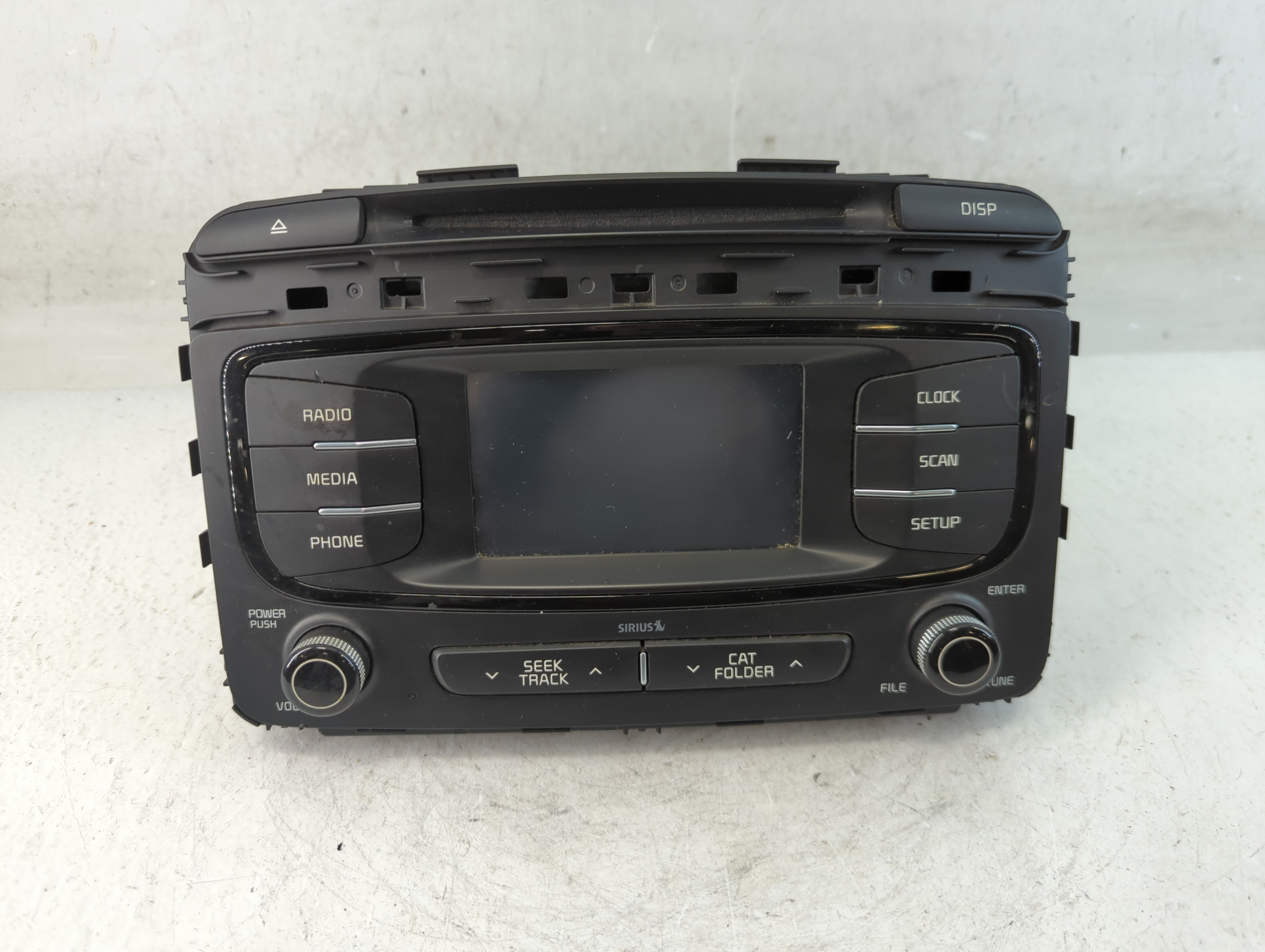 2016-2018 Kia Sorento Am Fm Cd Player Radio Receiver 888442 - Oemusedautoparts1.com