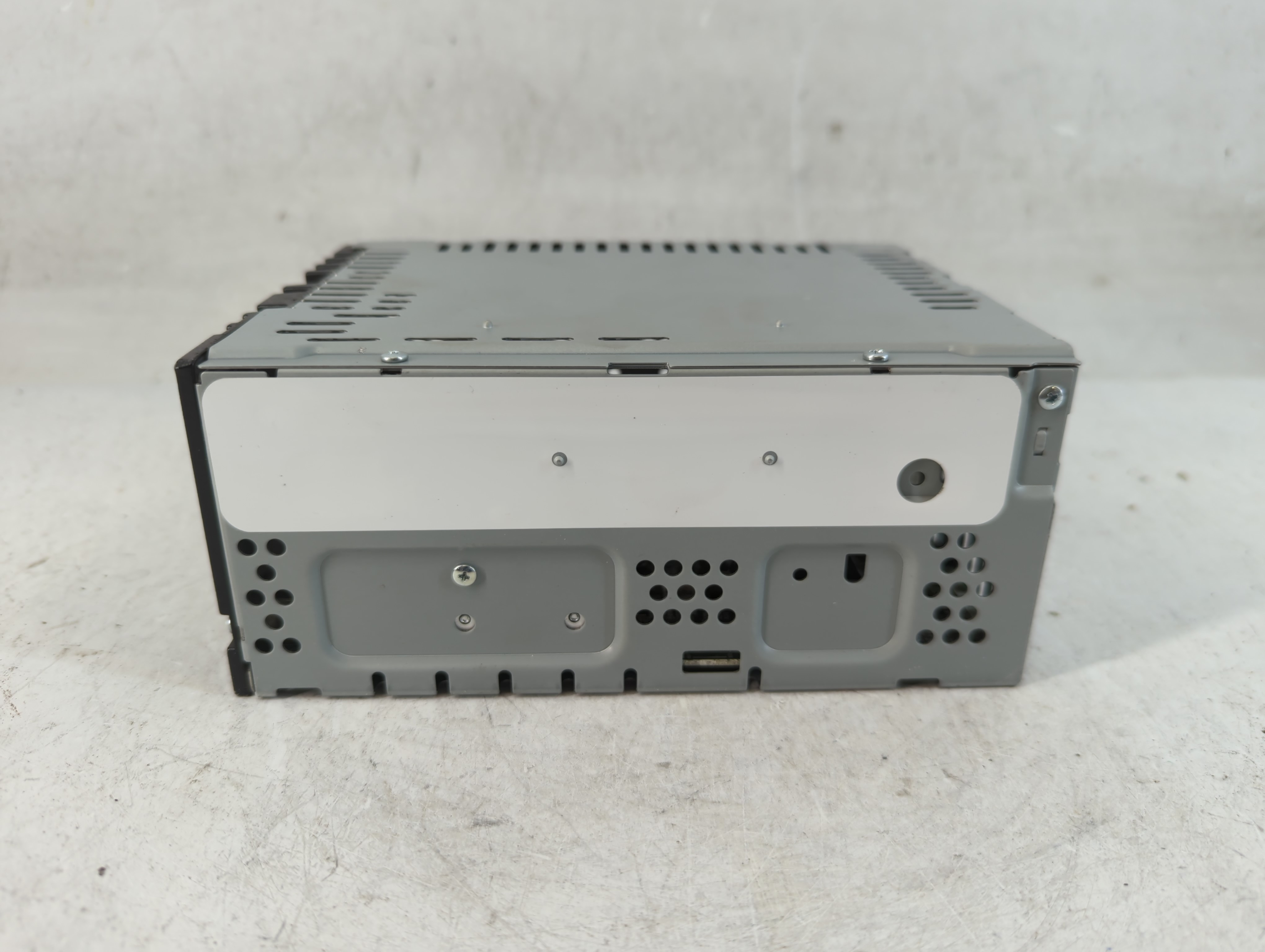 2019-2019 Ford Escape Am Fm Cd Player Radio Receiver 888498 - Oemusedautoparts1.com