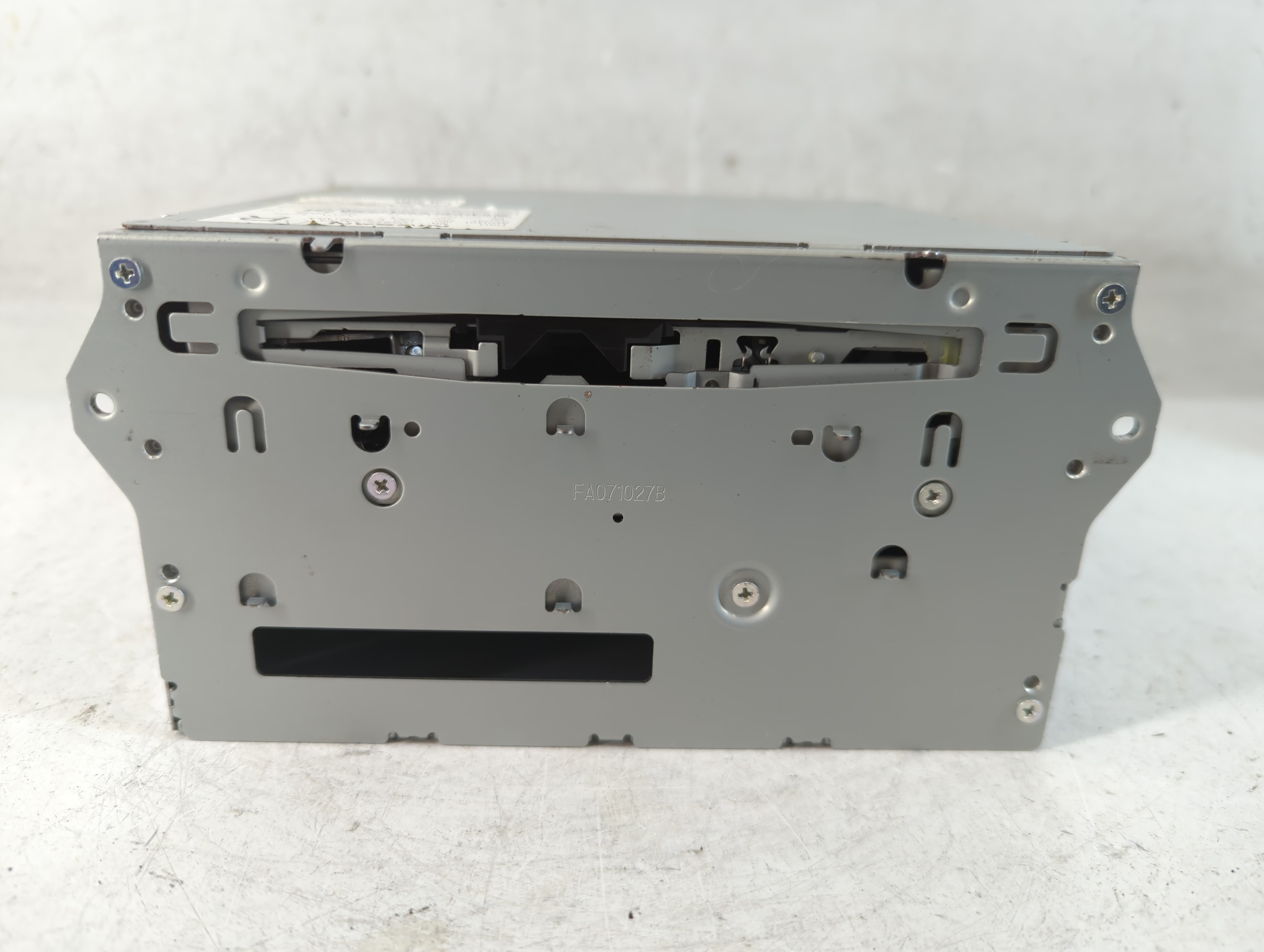 2009-2010 Nissan Murano Am Fm Cd Player Radio Receiver 888502 - Oemusedautoparts1.com