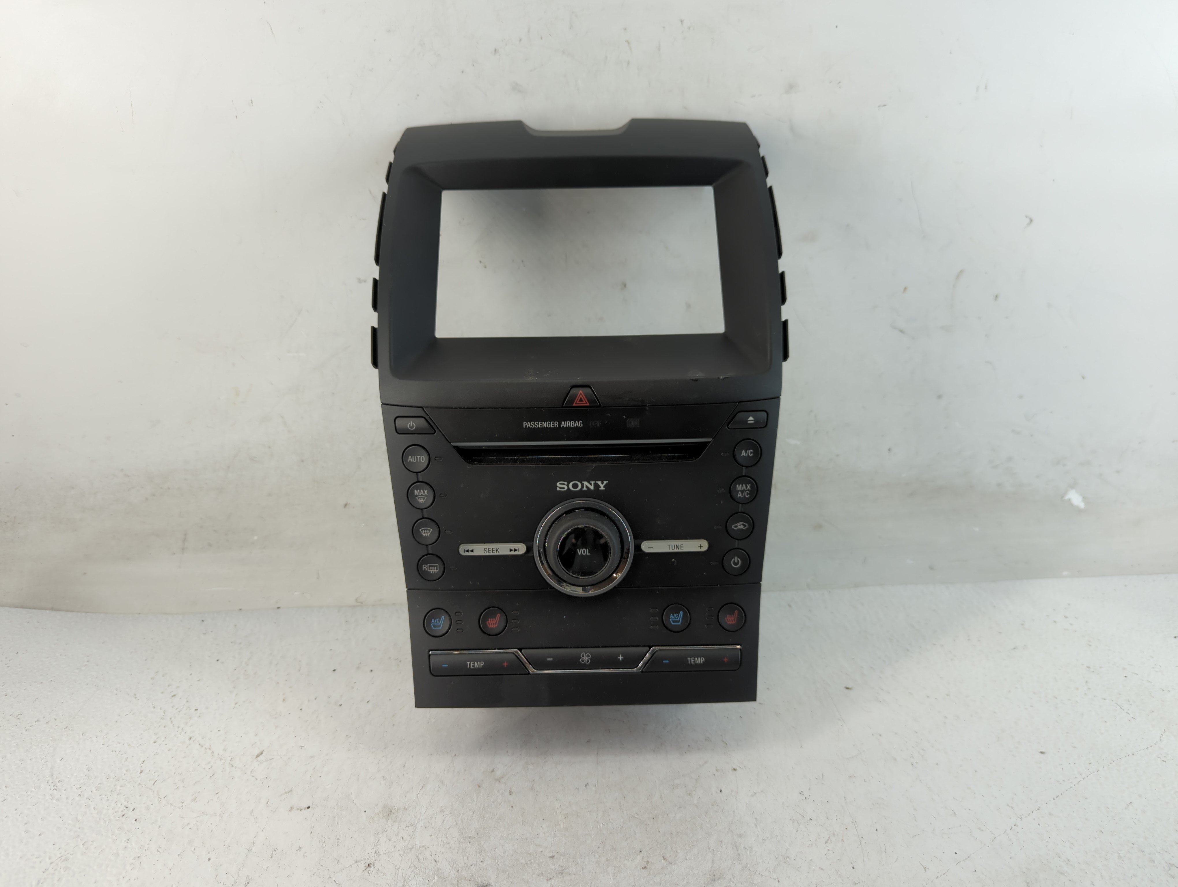 2015-2015 Ford Edge Am Fm Cd Player Radio Receiver 888522 - Oemusedautoparts1.com