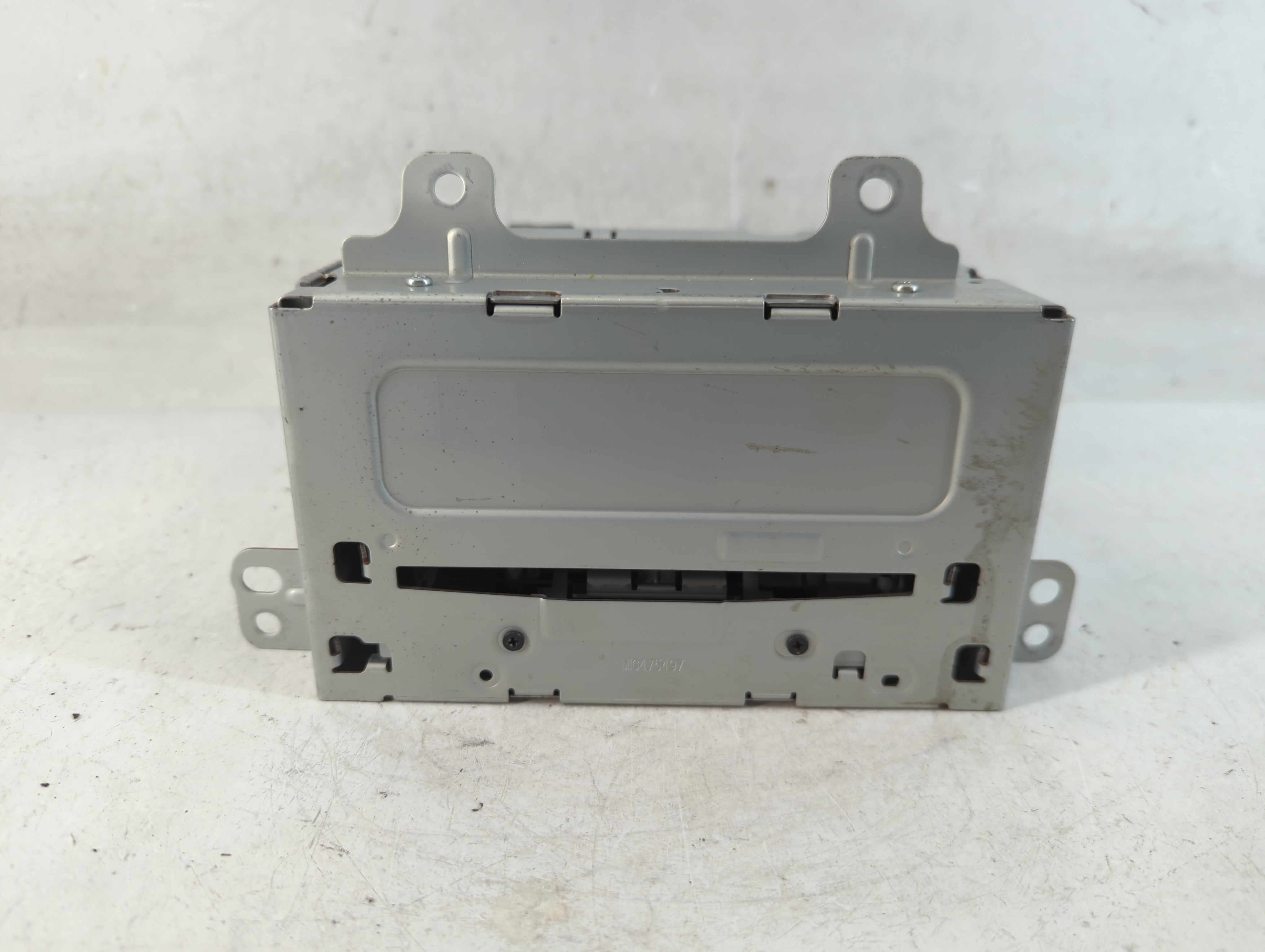 2013-2016 Chevrolet Cruze Am Fm Cd Player Radio Receiver 888533 - Oemusedautoparts1.com