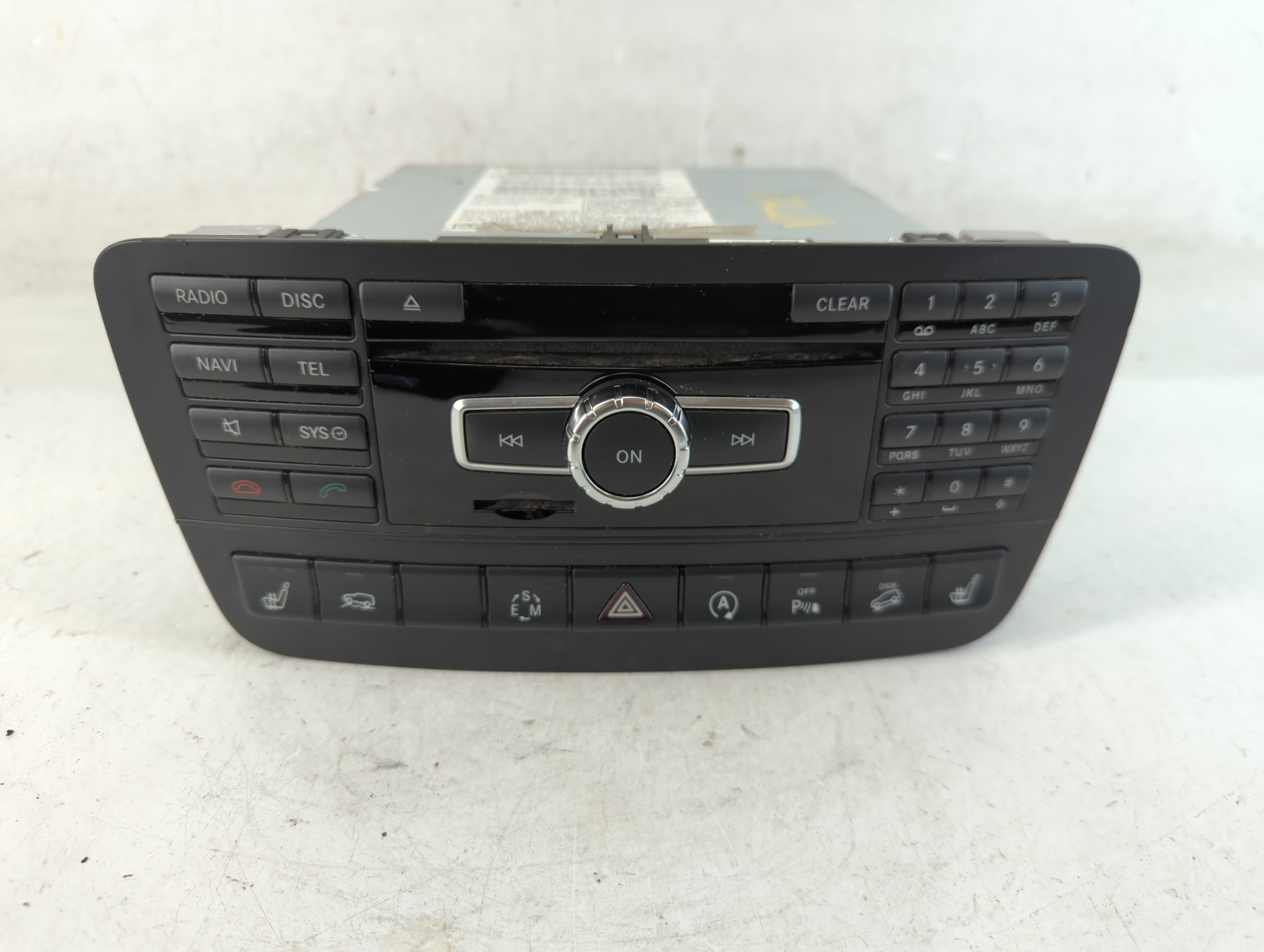 2015-2015 Mercedes-benz Gla250 Am Fm Cd Player Radio Receiver 888559 - Oemusedautoparts1.com