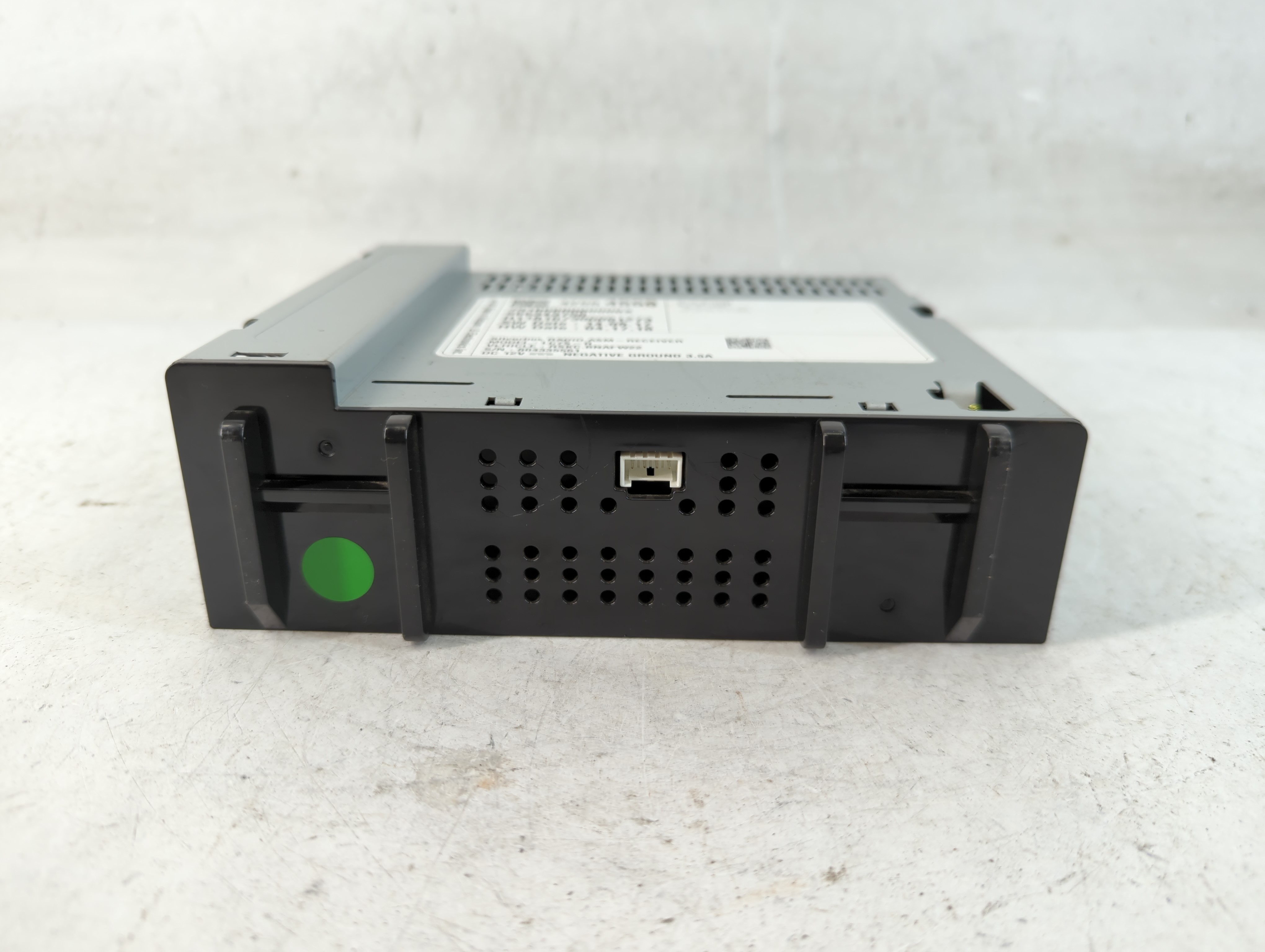2018-2018 Chevrolet Silverado 2500 Am Fm Cd Player Radio Receiver 888583 - Oemusedautoparts1.com