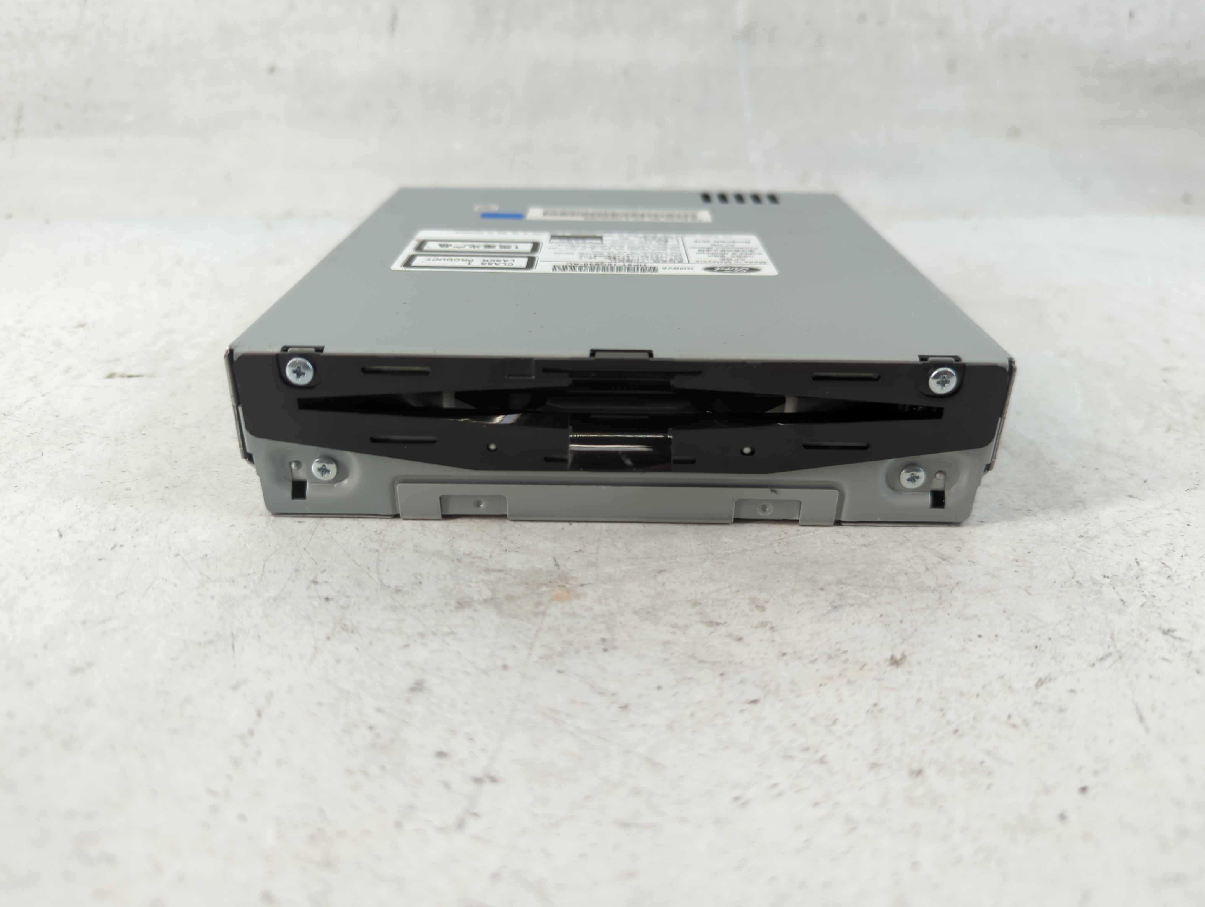 2017 Lincoln Mkz Am Fm Cd Player Radio Receiver 888586 - Oemusedautoparts1.com