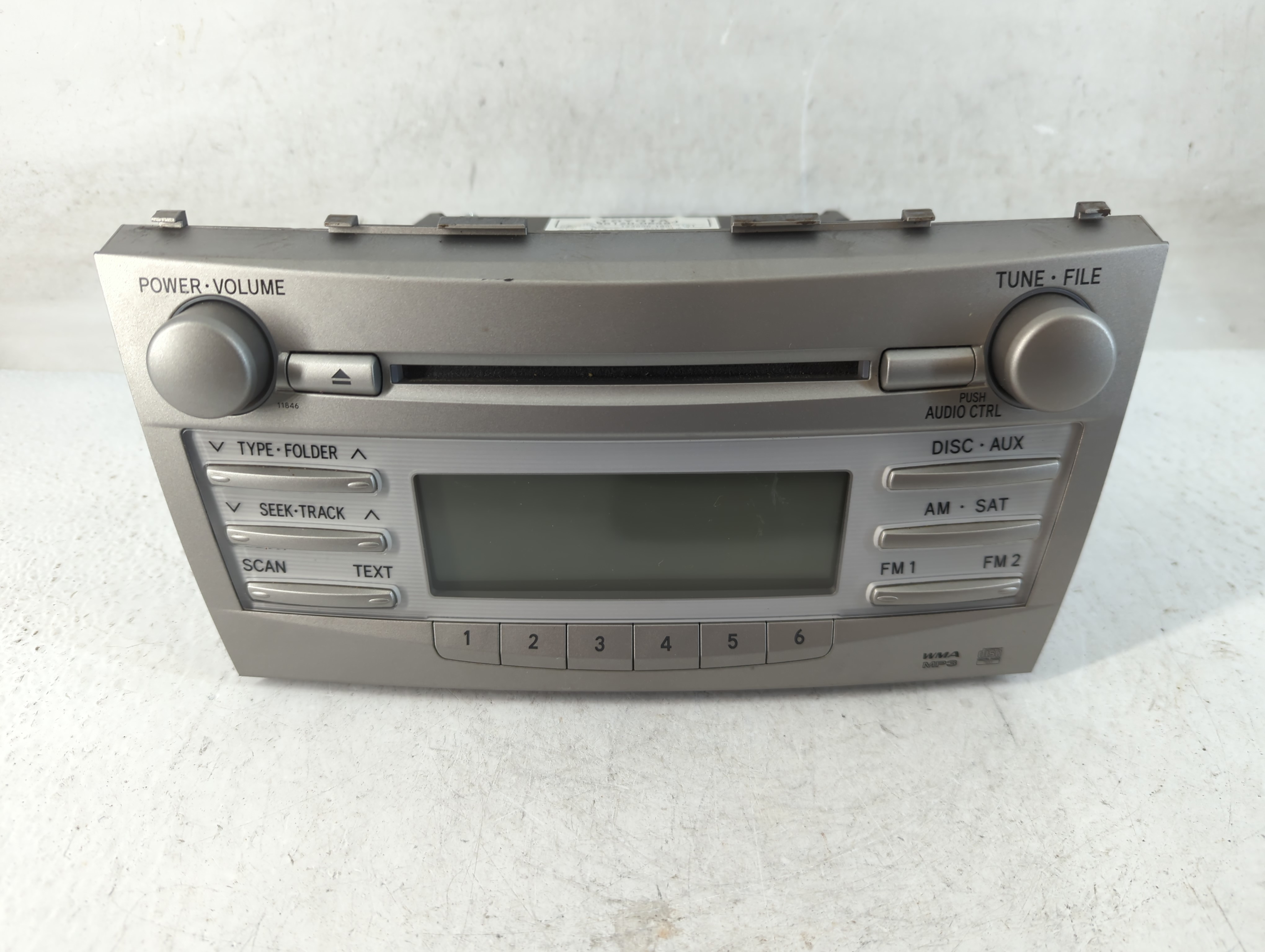 2010-2011 Toyota Camry Am Fm Cd Player Radio Receiver 888613 - Oemusedautoparts1.com