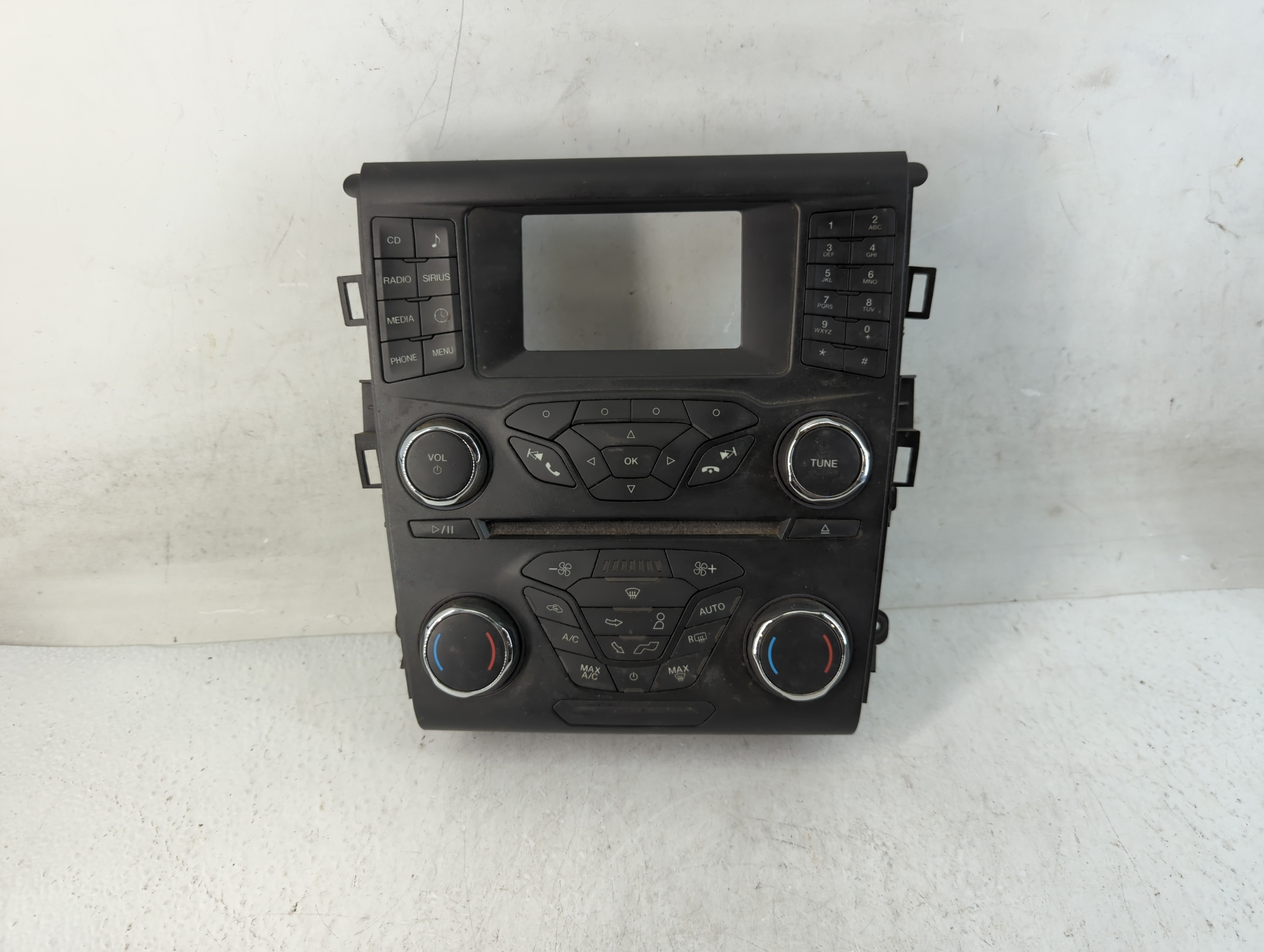 2017-2020 Ford Fusion Am Fm Cd Player Radio Receiver 888616 - Oemusedautoparts1.com