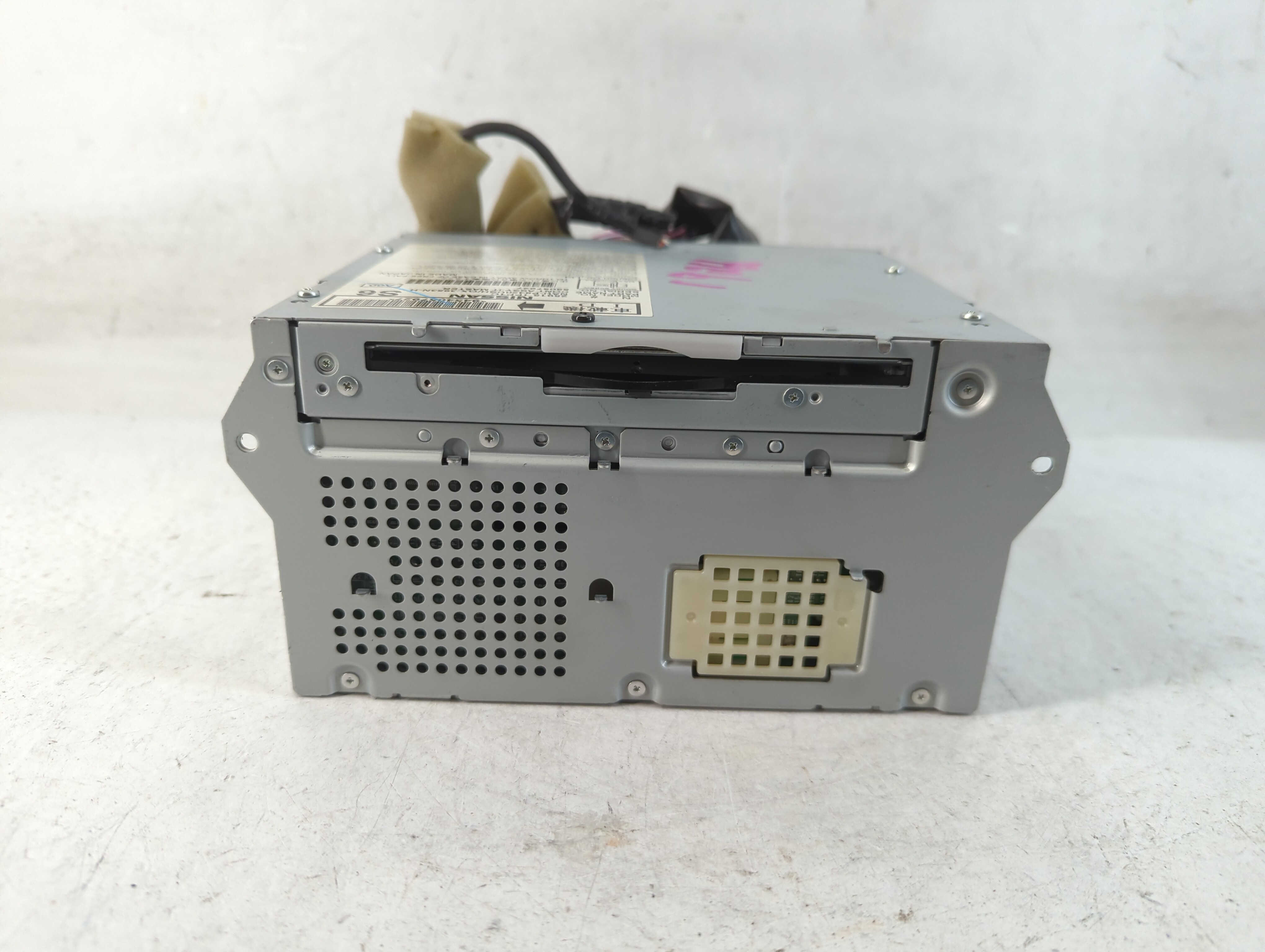 2014-2016 Infiniti Q70 Am Fm Cd Player Radio Receiver 888617 - Oemusedautoparts1.com
