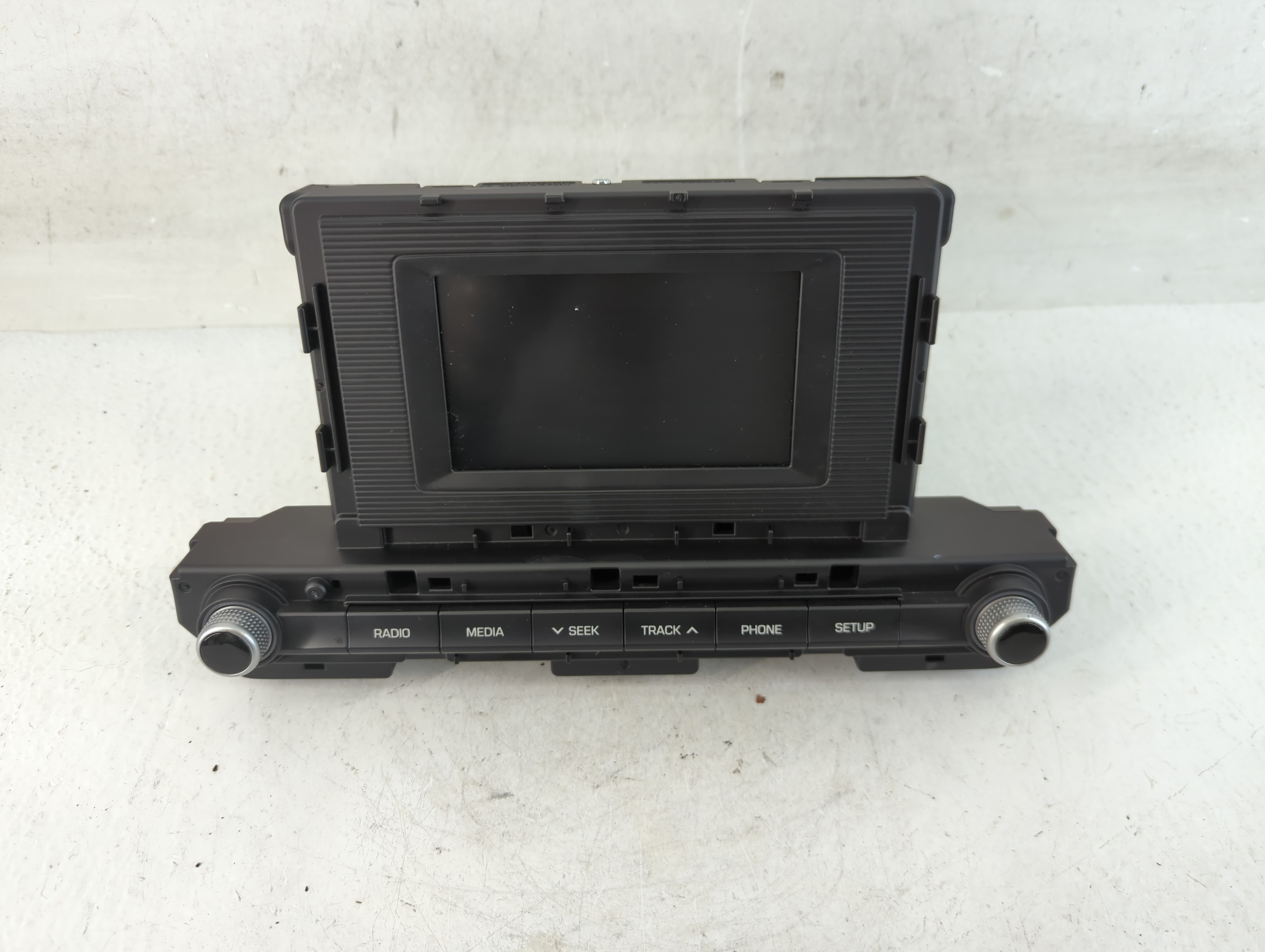 2019-2020 Hyundai Elantra Am Fm Cd Player Radio Receiver 888633 - Oemusedautoparts1.com