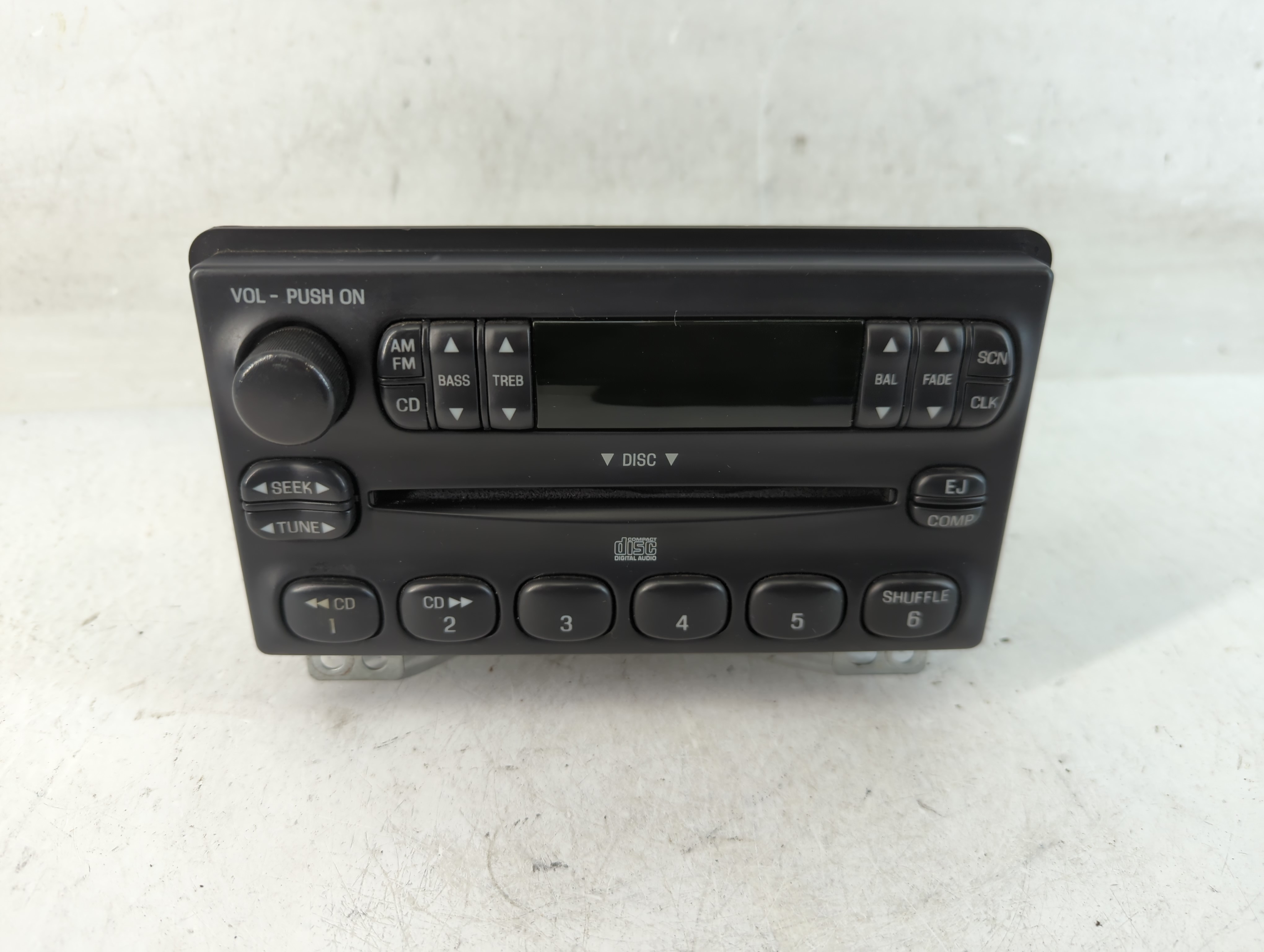2002-2004 Ford Explorer Am Fm Cd Player Radio Receiver 888639 - Oemusedautoparts1.com