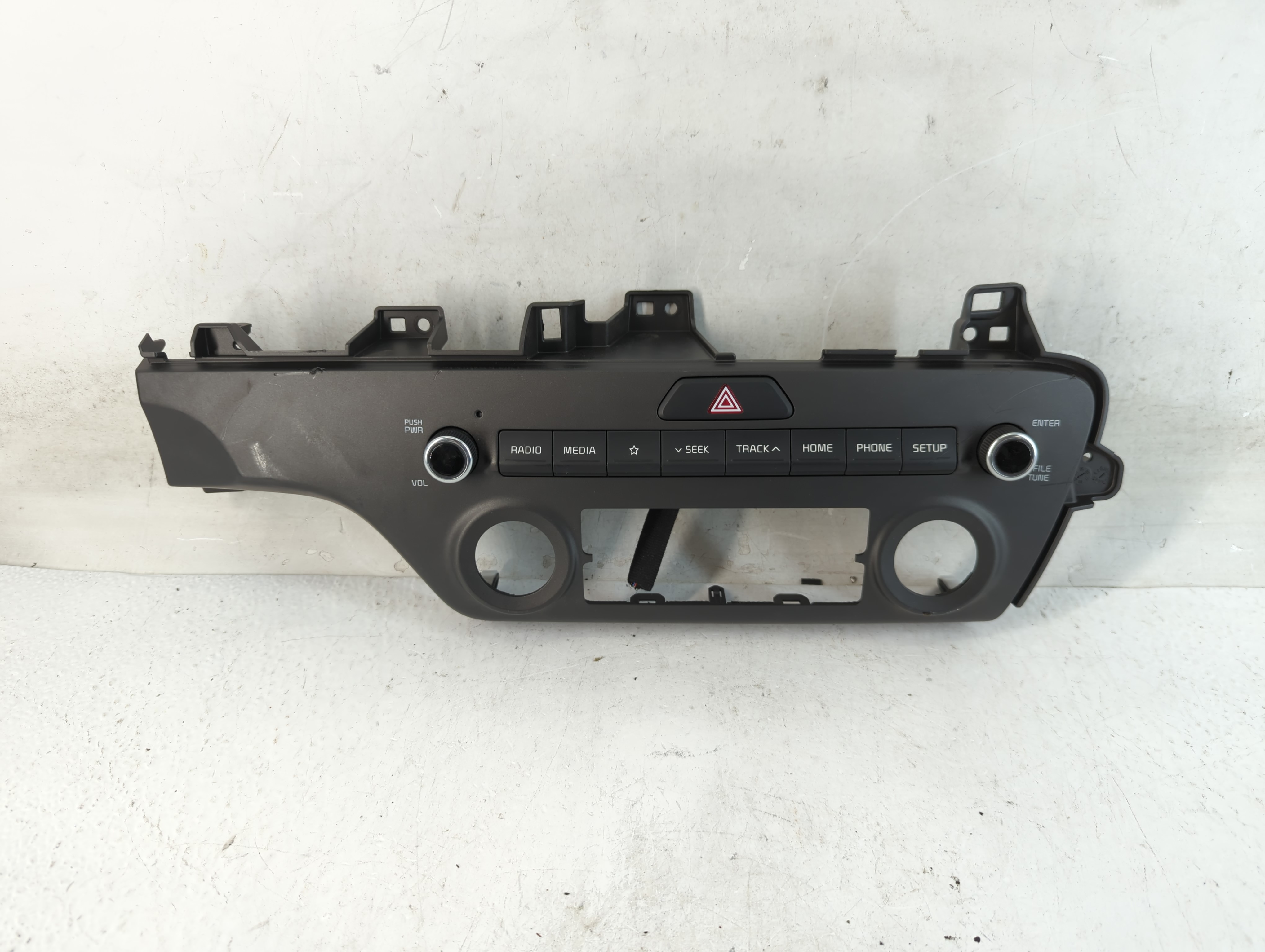 Picture of 2018-2021 Kia Sportage Am Fm Cd Player Radio Receiver 888646
