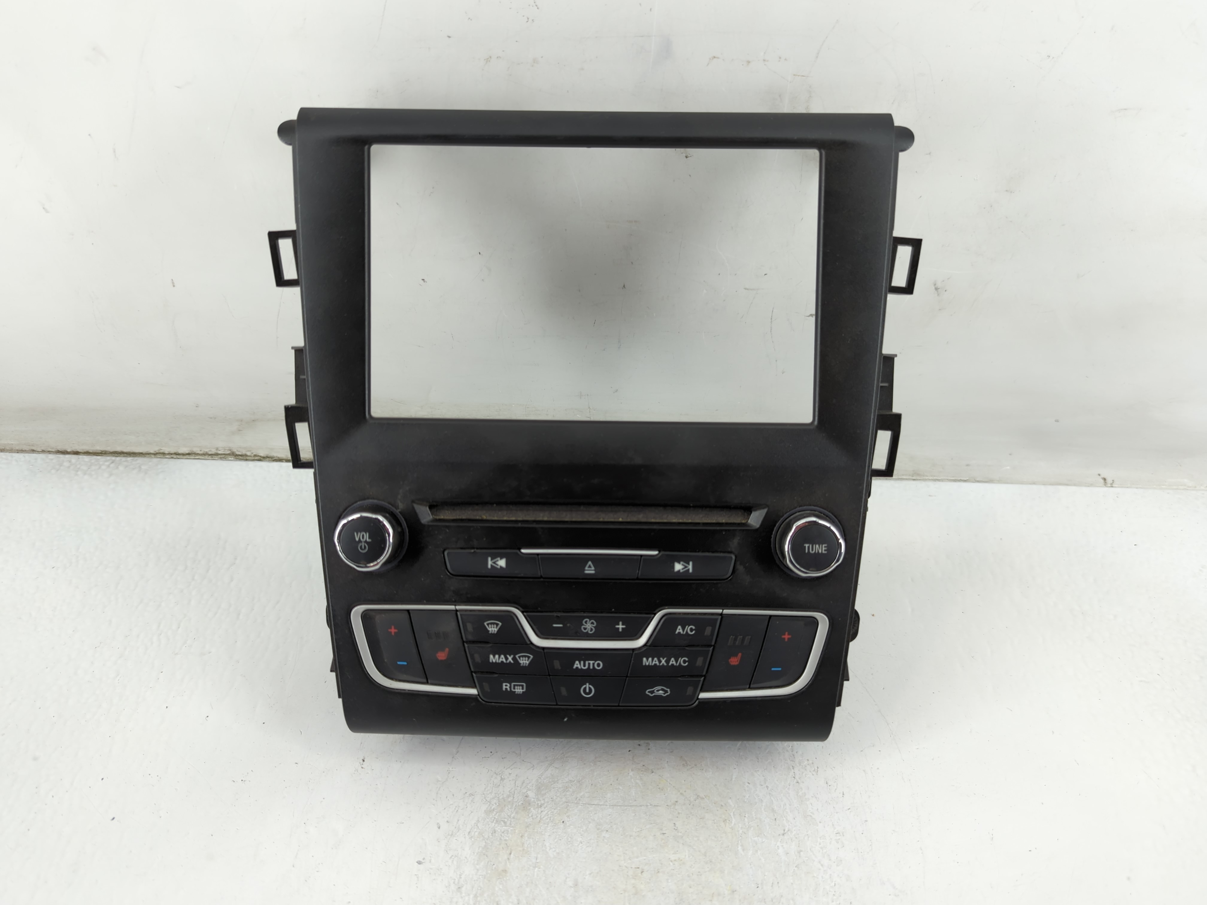 2016-2020 Ford Fusion Am Fm Cd Player Radio Receiver 888662 - Oemusedautoparts1.com