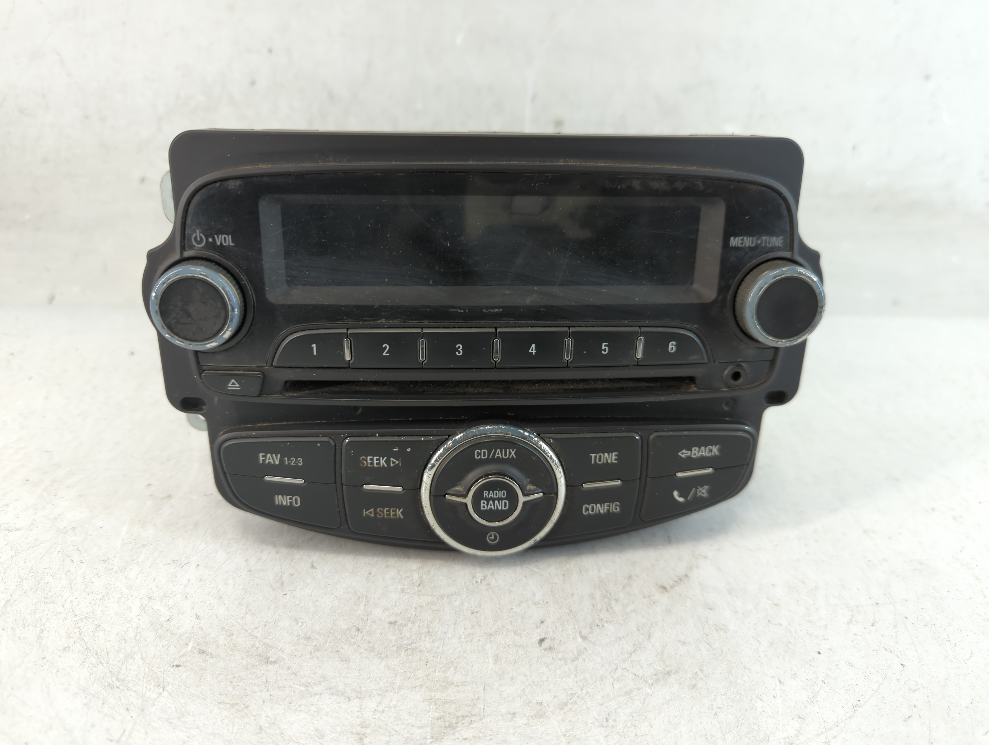 2012-2012 Chevrolet Sonic Am Fm Cd Player Radio Receiver 888681 - Oemusedautoparts1.com