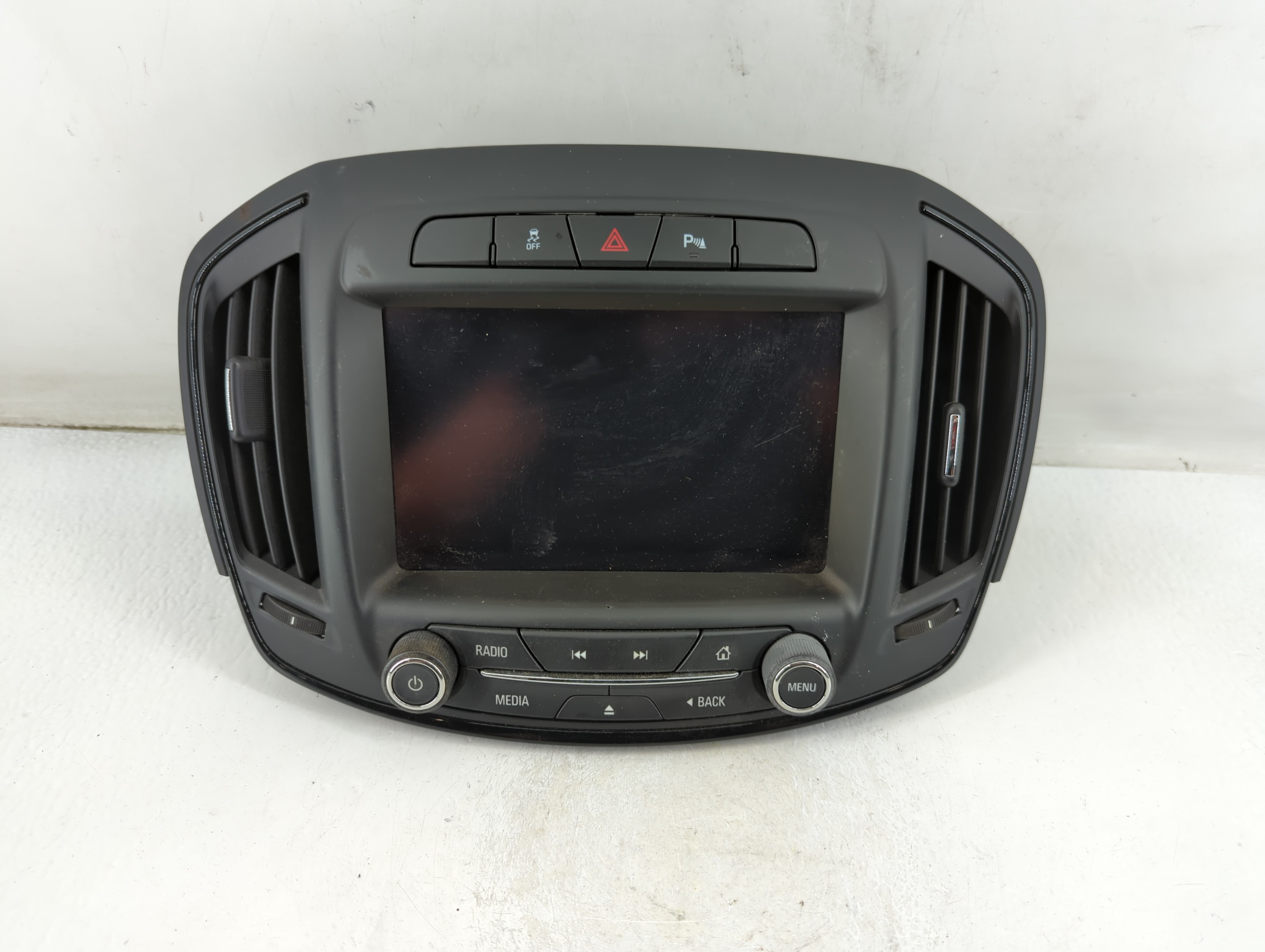 2015-2017 Buick Regal Am Fm Cd Player Radio Receiver 888688 - Oemusedautoparts1.com