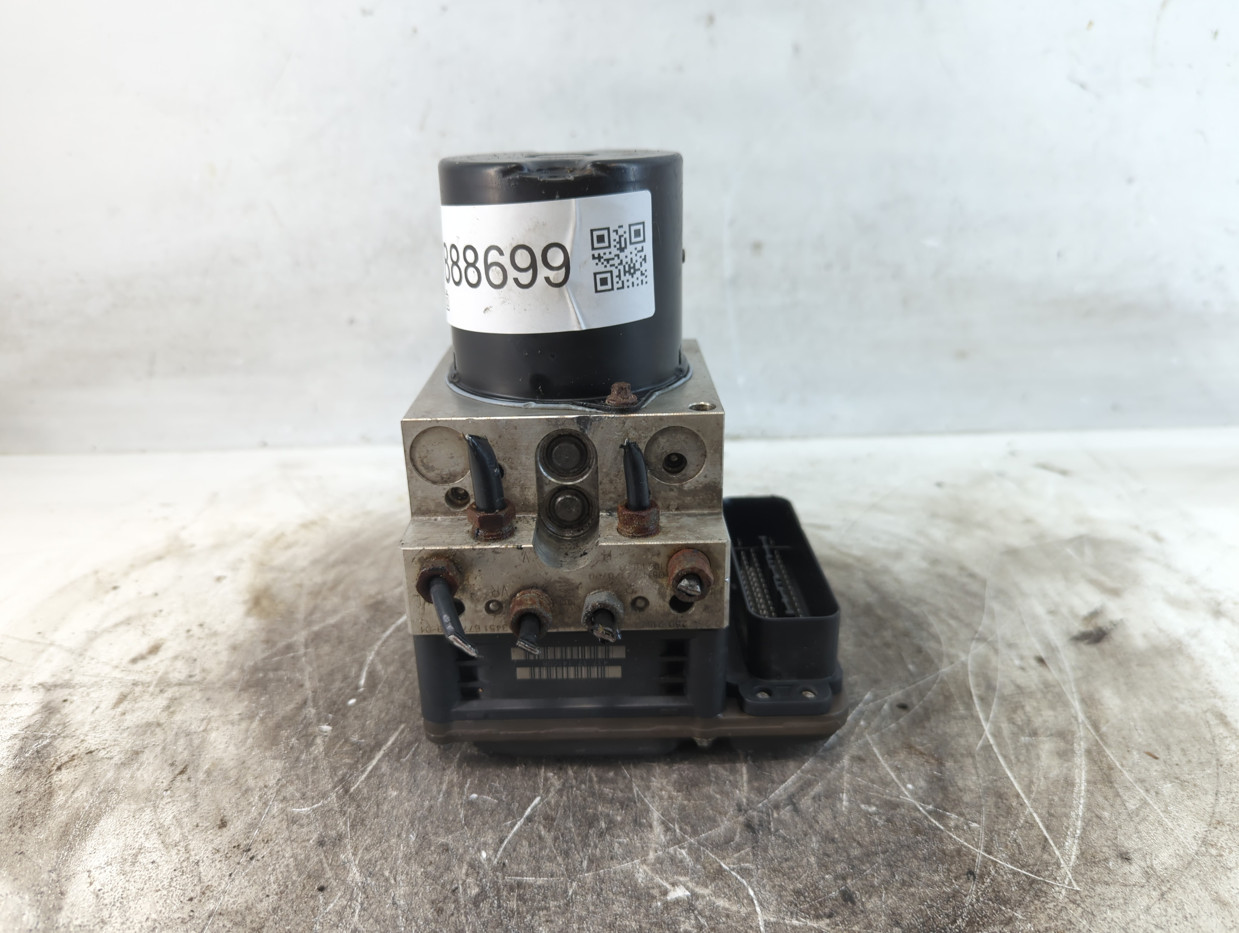 2016-2019 Bmw 750i Abs Pump Control Module 888699 - Oemusedautoparts1.com