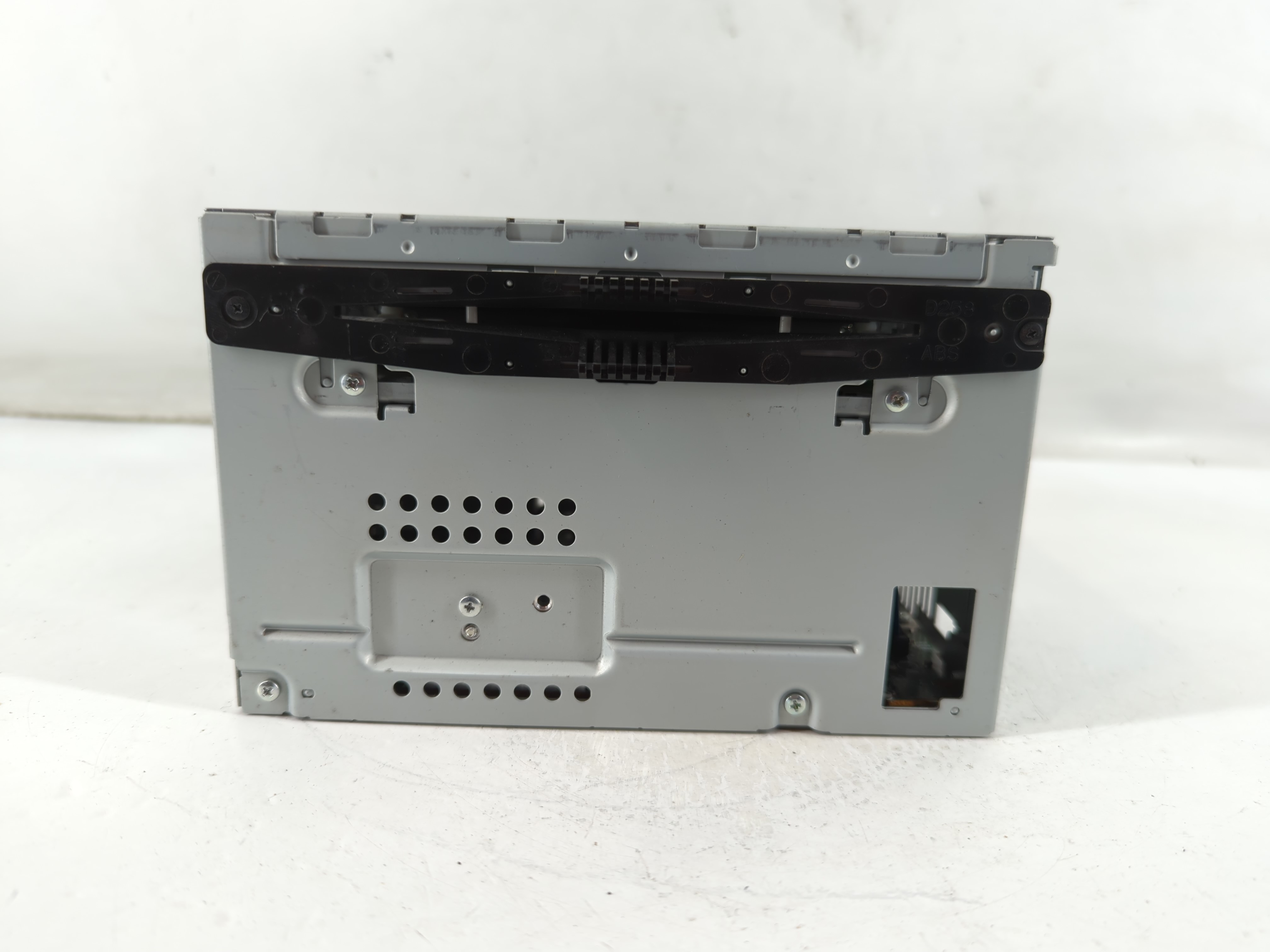 2011-2012 Ford Taurus Am Fm Cd Player Radio Receiver 888710 - Oemusedautoparts1.com