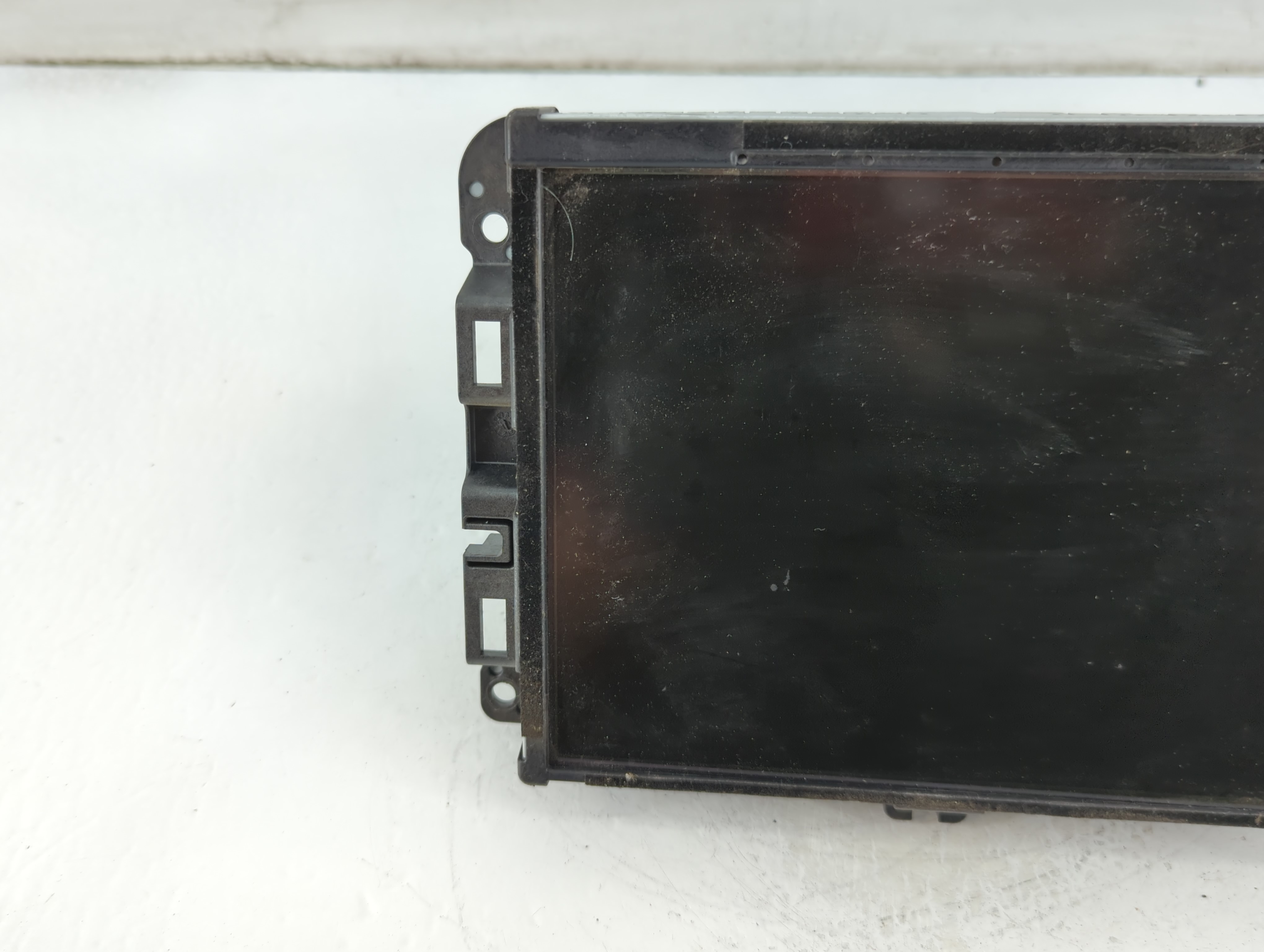 2015-2015 Jeep Cherokee Am Fm Cd Player Radio Receiver 888732 - Oemusedautoparts1.com