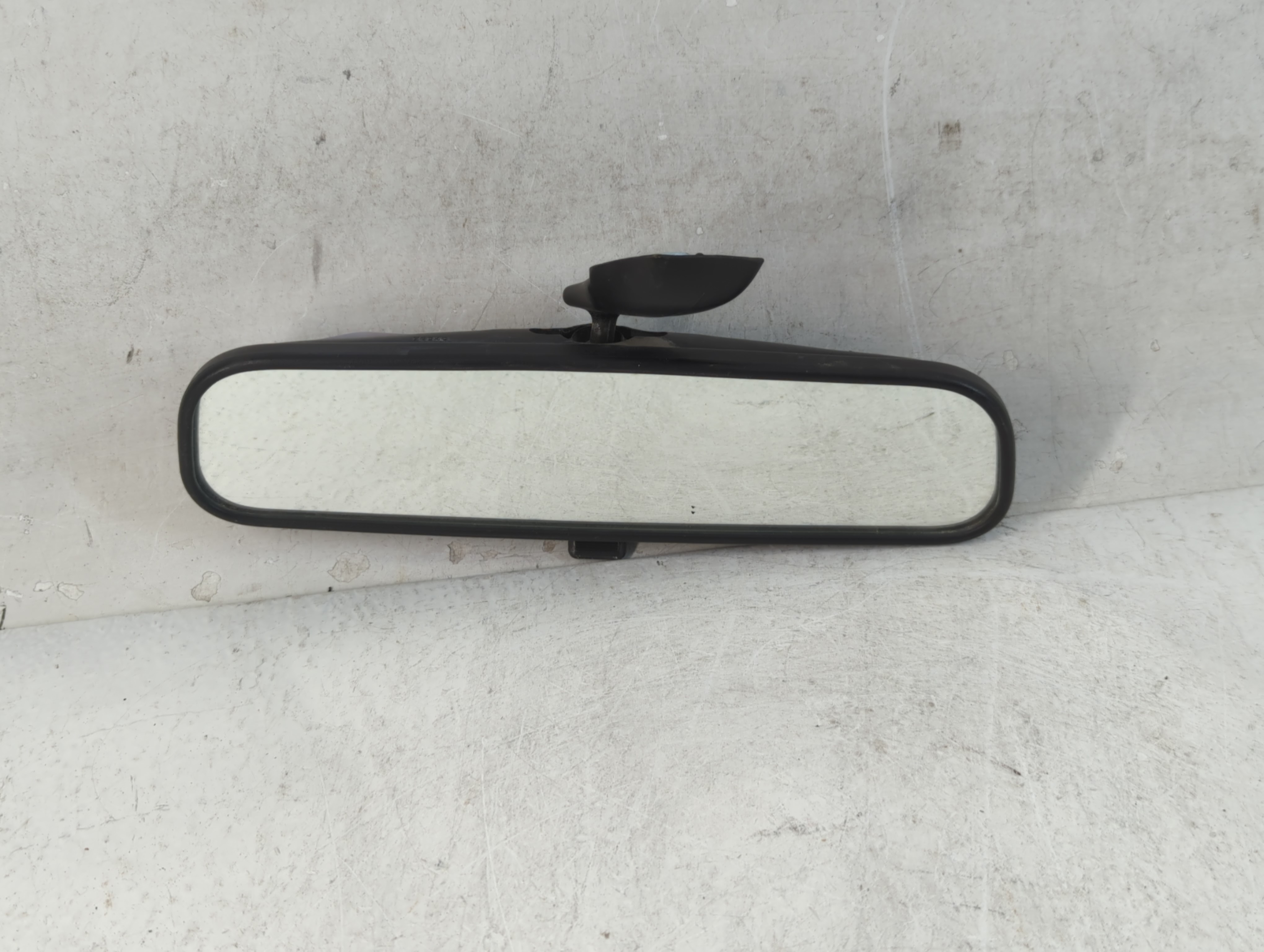 2006-2015 Hyundai Sonata Interior Rear View Mirror Oem 888824 - Oemusedautoparts1.com
