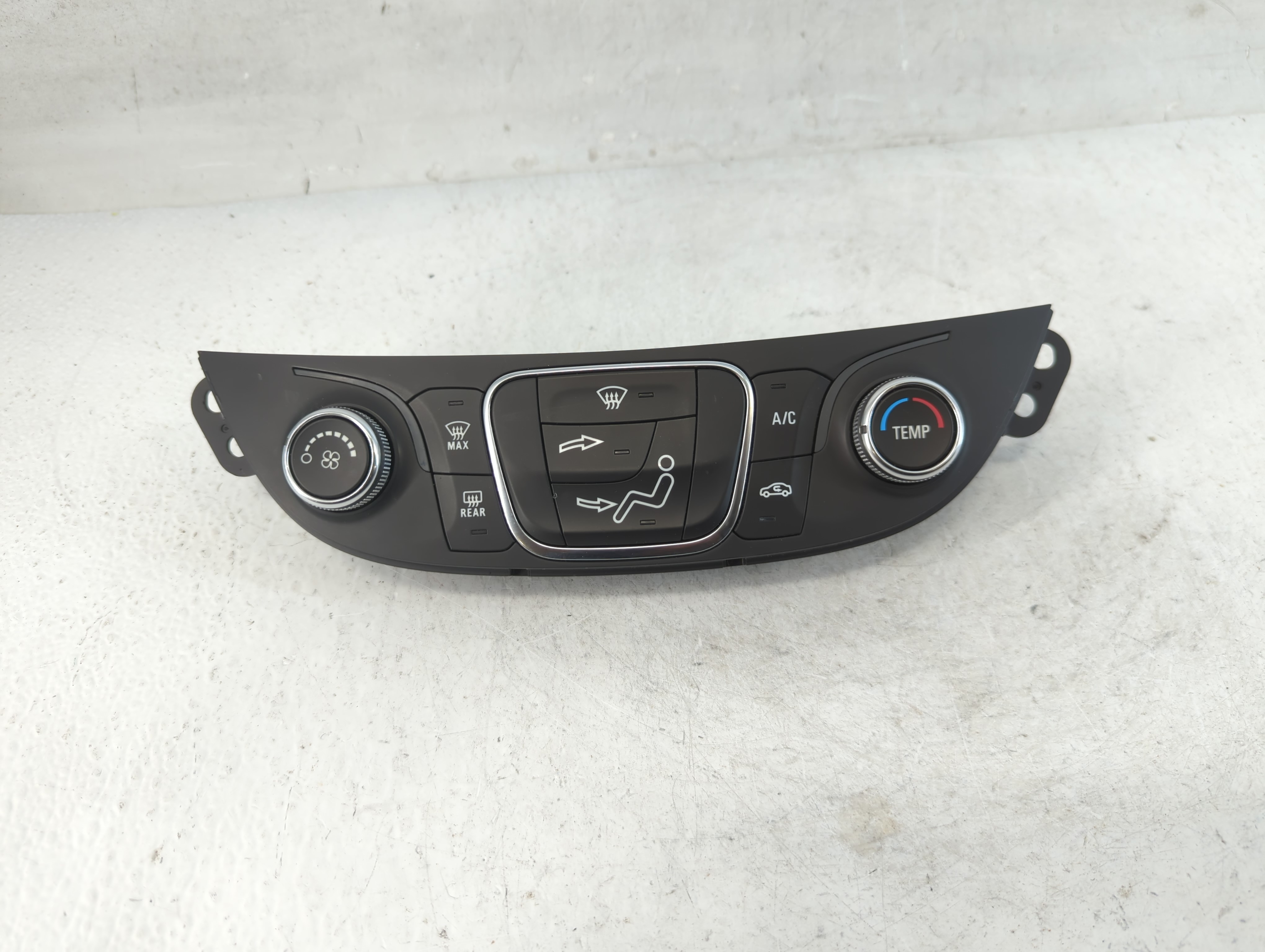 Picture of 2018-2021 Chevrolet Malibu Ac Heater Climate Control 84426651 888843