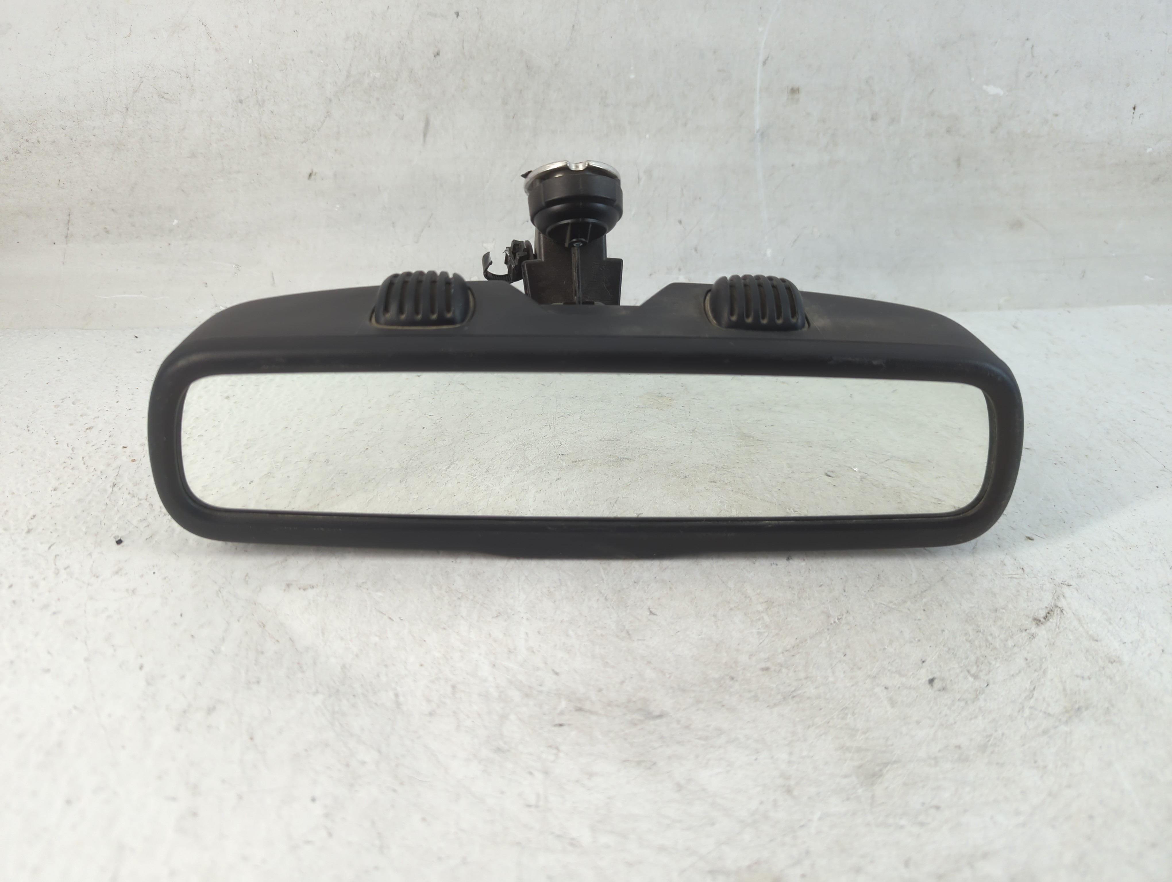 2014-2015 Dodge Durango Interior Rear View Mirror Oem 888877 - Oemusedautoparts1.com