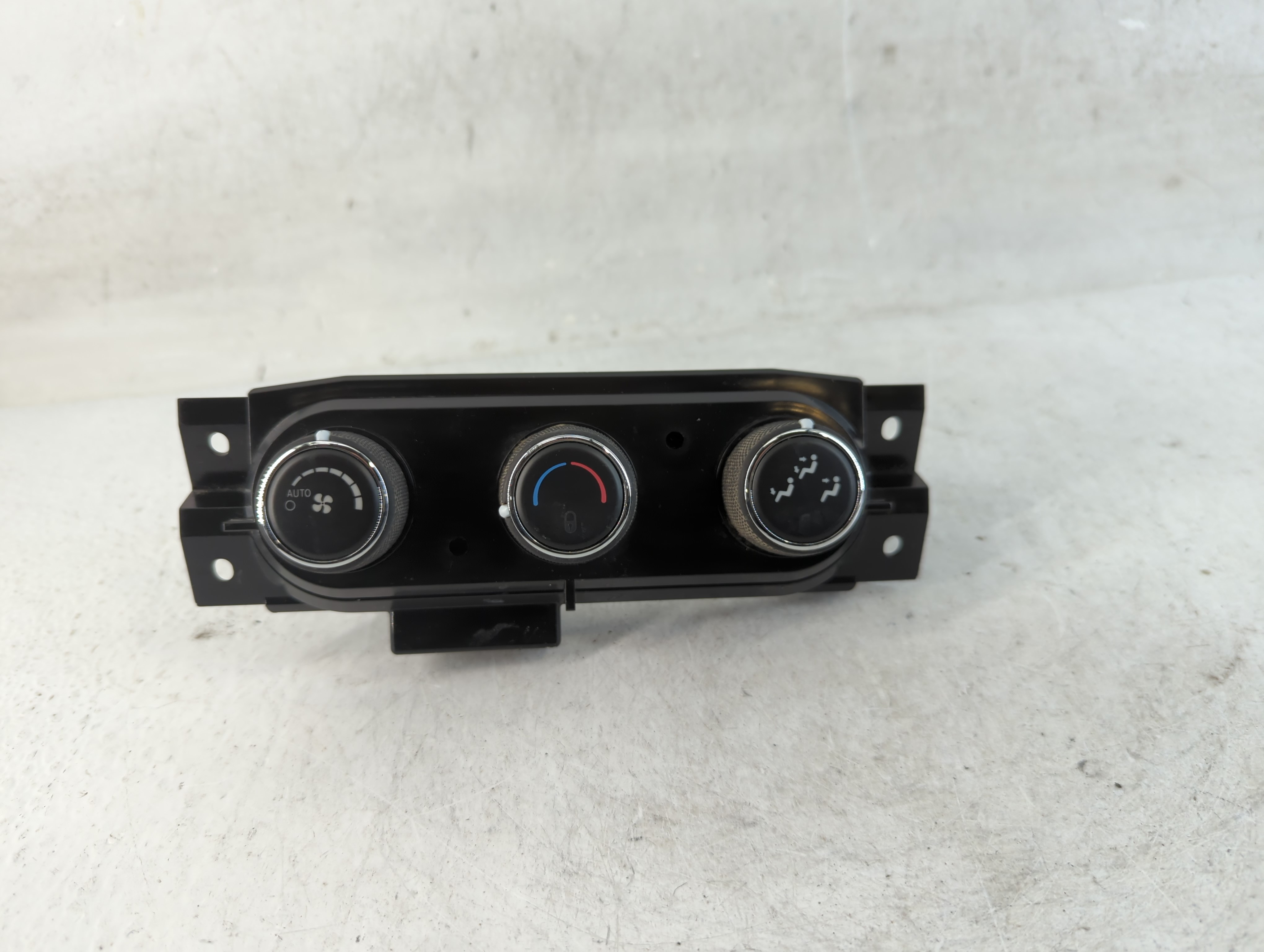 2014-2015 Dodge Durango Ac Heater Climate Control 53158253ad 888881 - Oemusedautoparts1.com