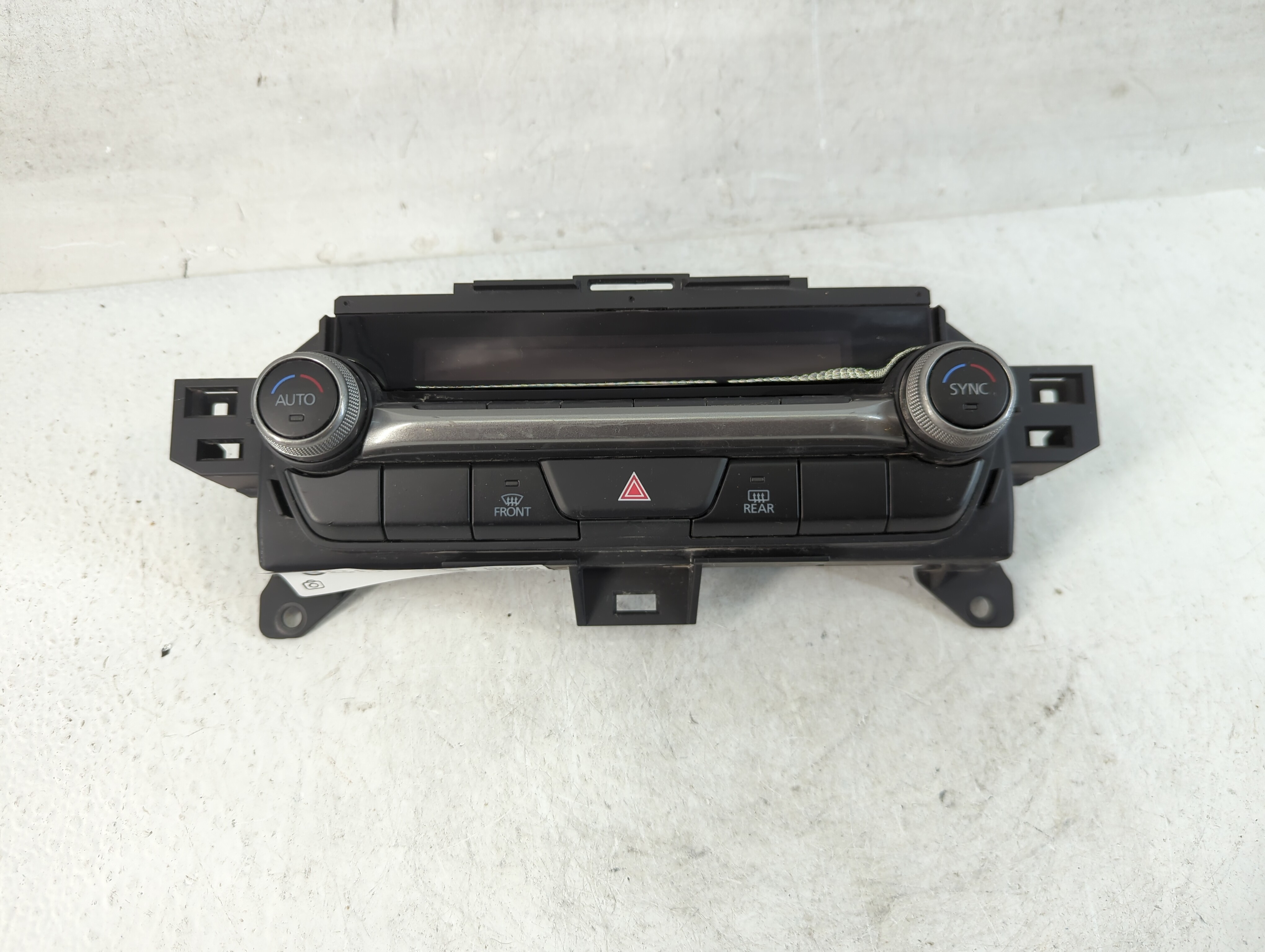 Picture of 2019-2022 Mazda 3 Ac Heater Climate Control Bfvt-61190 888889