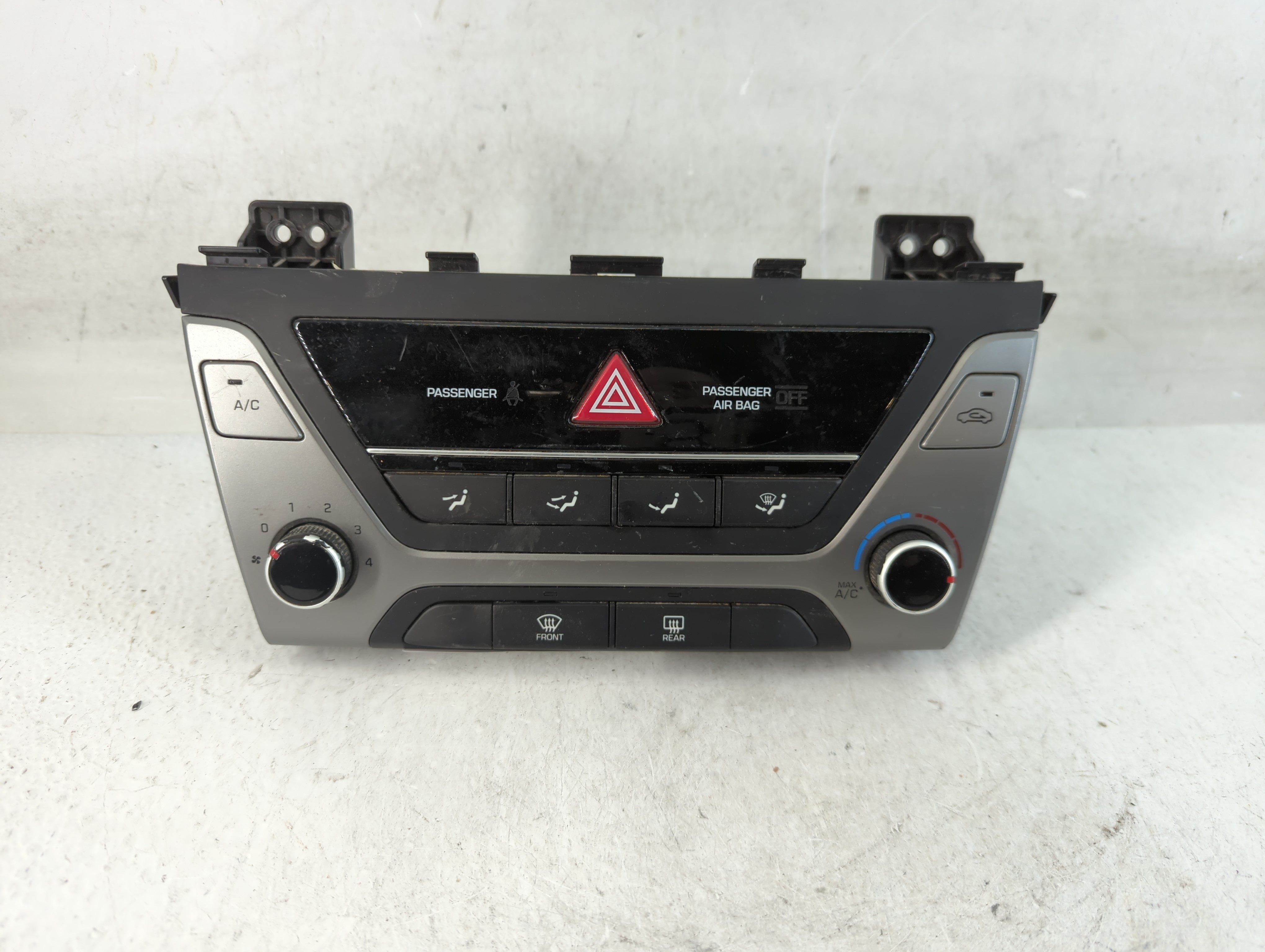 Hyundai Elantra Ac Heater Climate Control 97250-f20614x 888897 - Oemusedautoparts1.com
