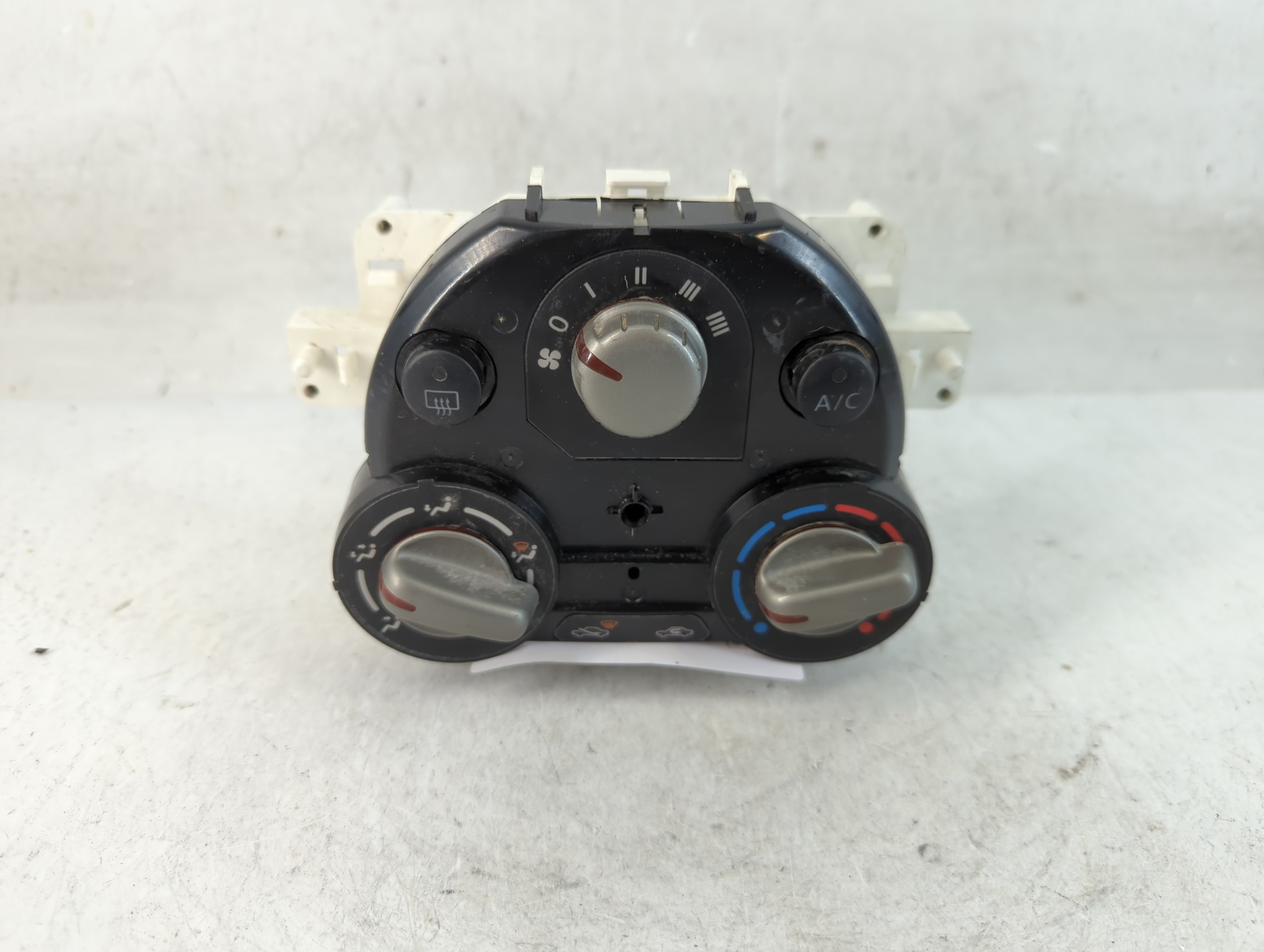 2012-2013 Nissan Versa Ac Heater Climate Control 27510 00c24 888898 - Oemusedautoparts1.com