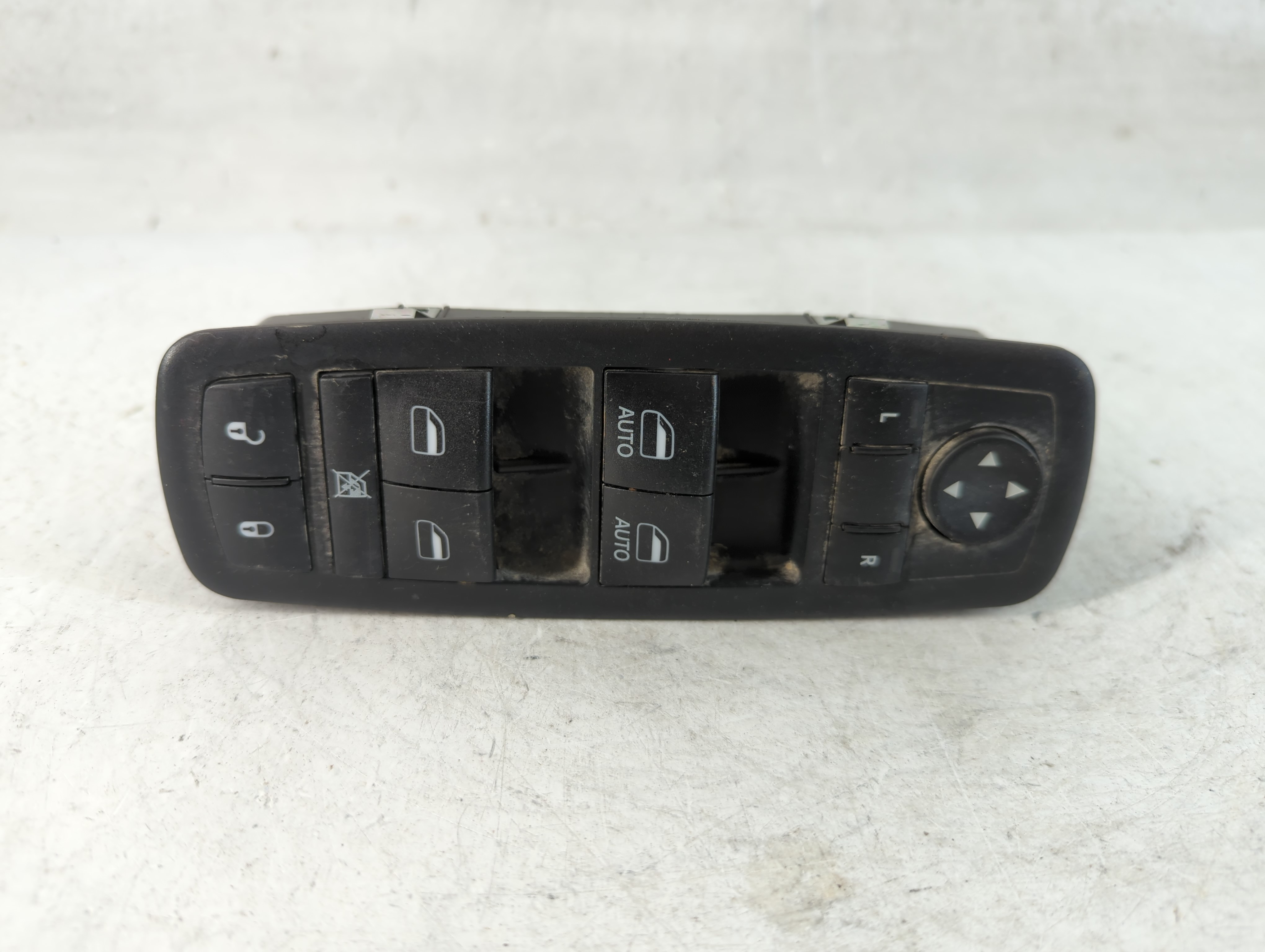 2015-2022 Jeep Cherokee Driver Left Door Master Power Window Switch 888950 - Oemusedautoparts1.com