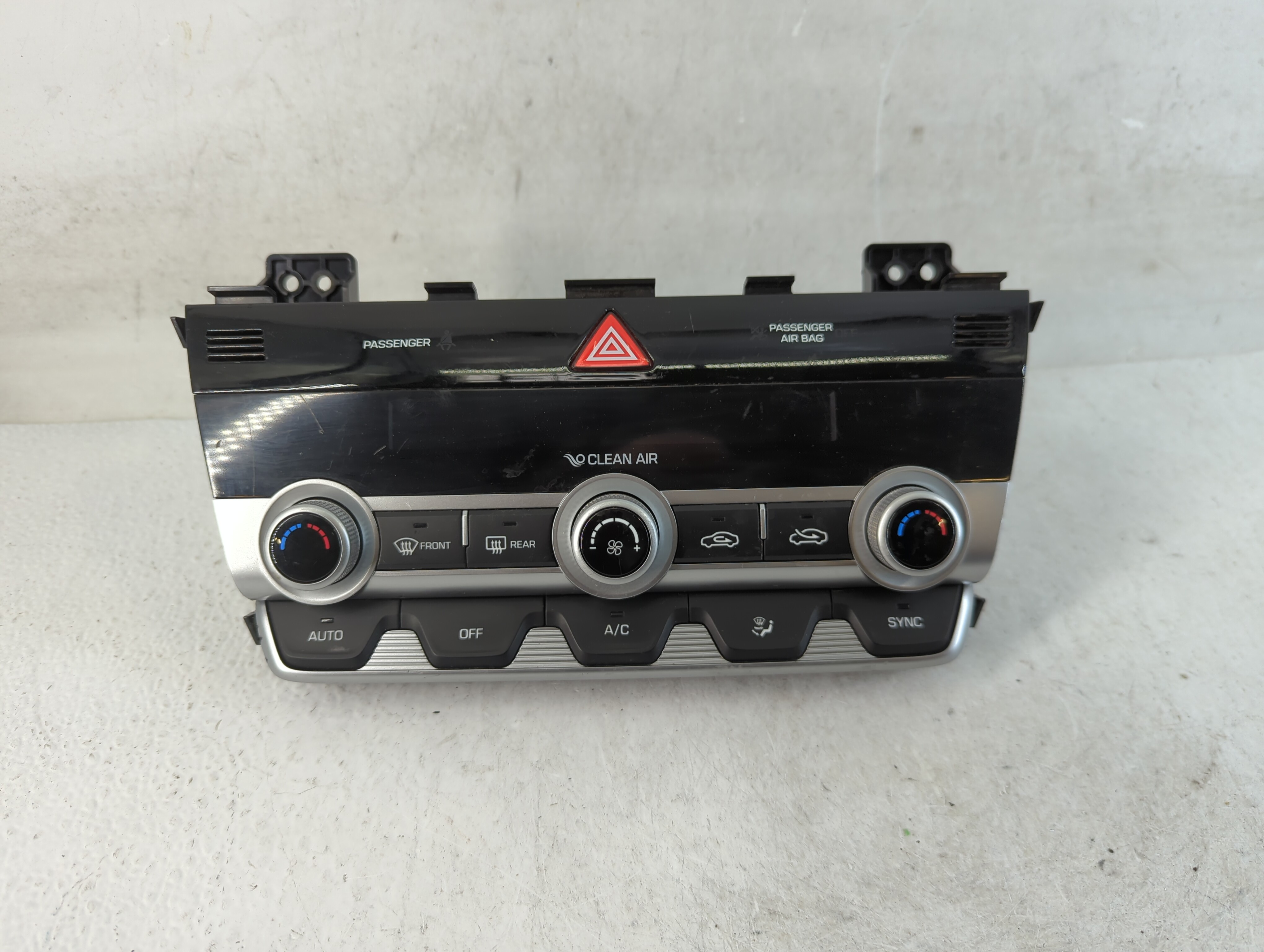 2019-2020 Hyundai Elantra Ac Heater Climate Control 97250-f3da0 Ssh 889019 - Oemusedautoparts1.com