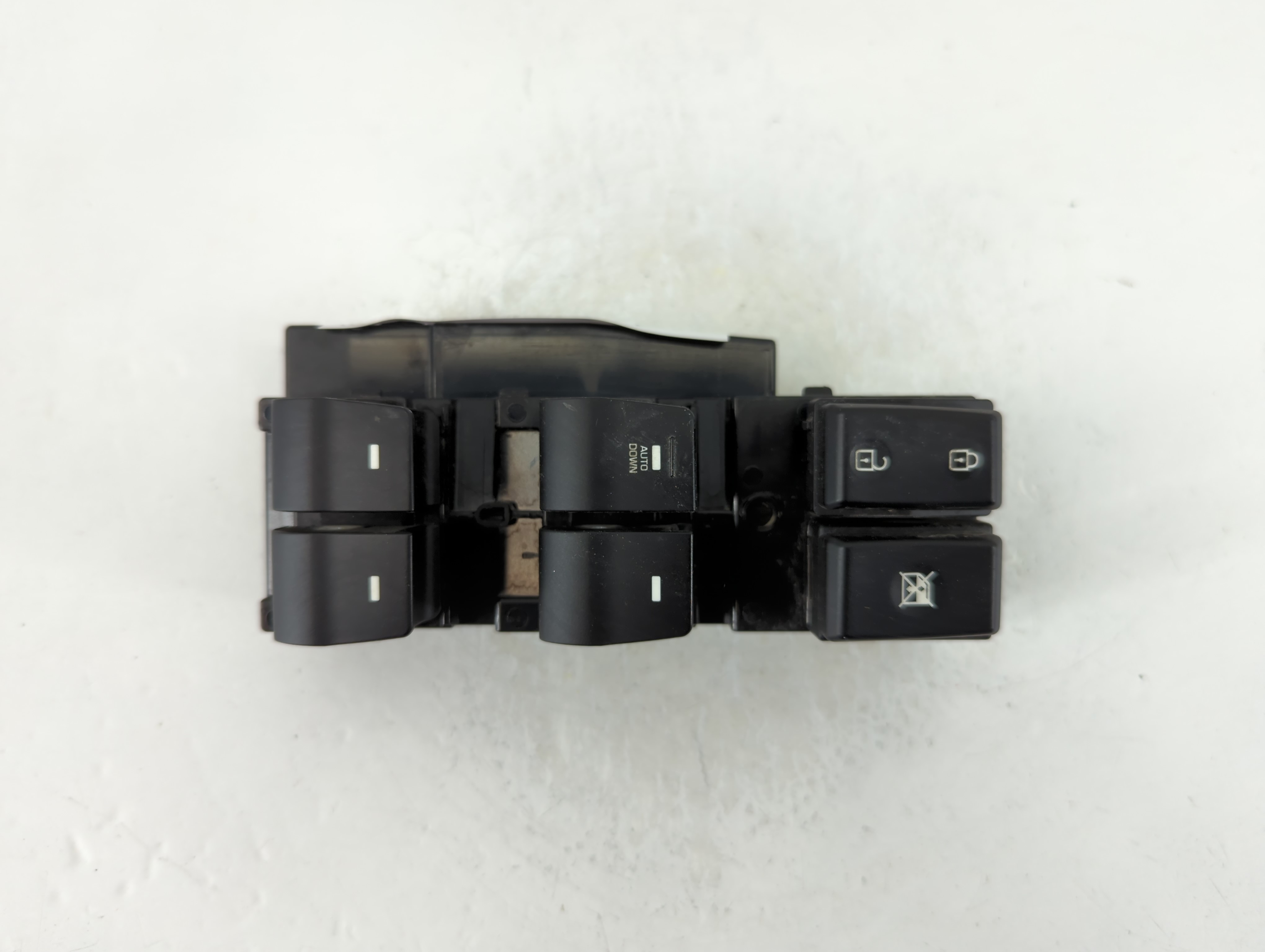 2017-2020 Hyundai Elantra Driver Left Door Master Power Window Switch 889027 - Oemusedautoparts1.com