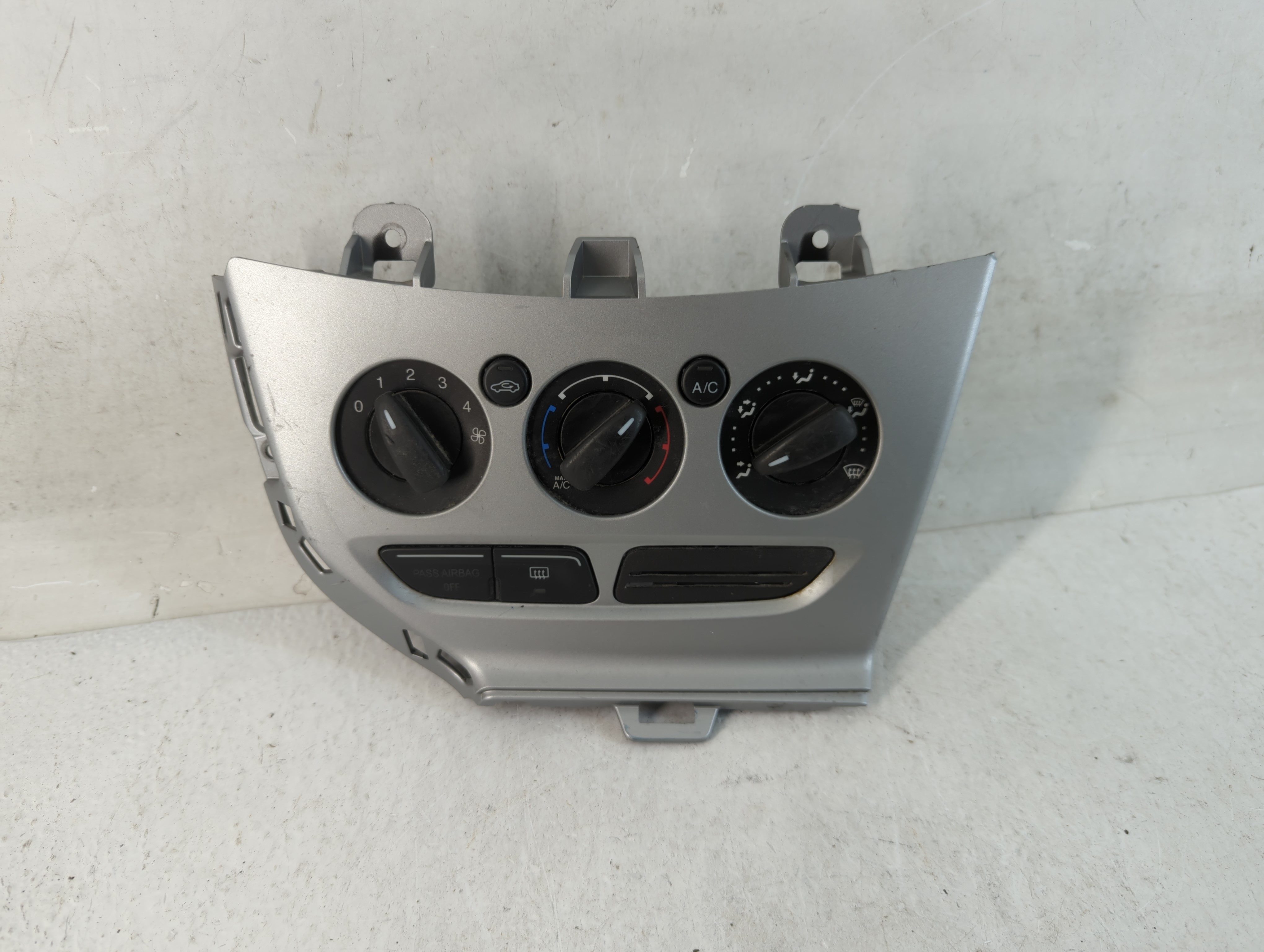 2013-2014 Ford Focus Ac Heater Climate Control Cm5t-19980-af 889055 - Oemusedautoparts1.com